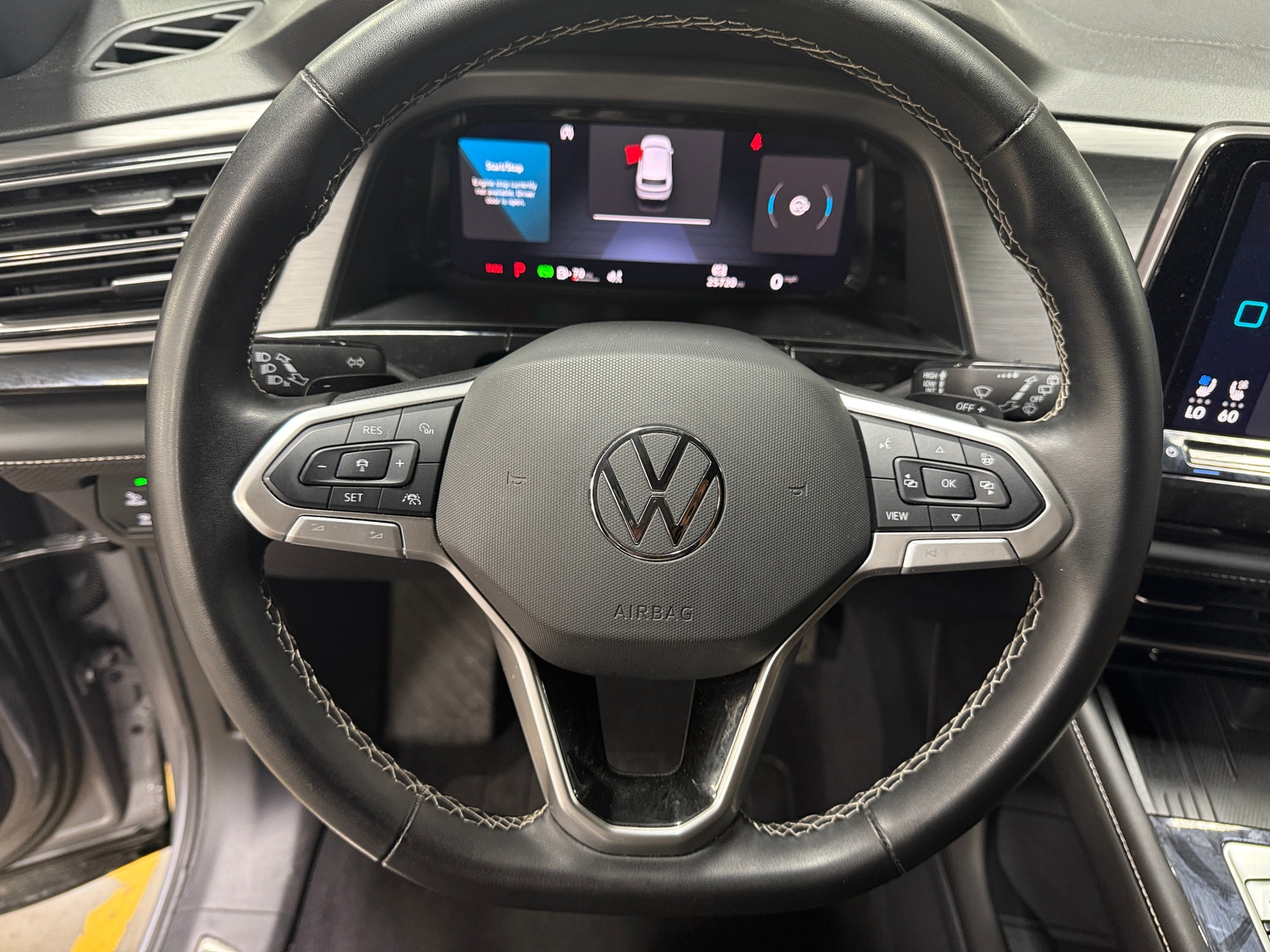 Thumbnail: 2025 Volkswagen Atlas - 4