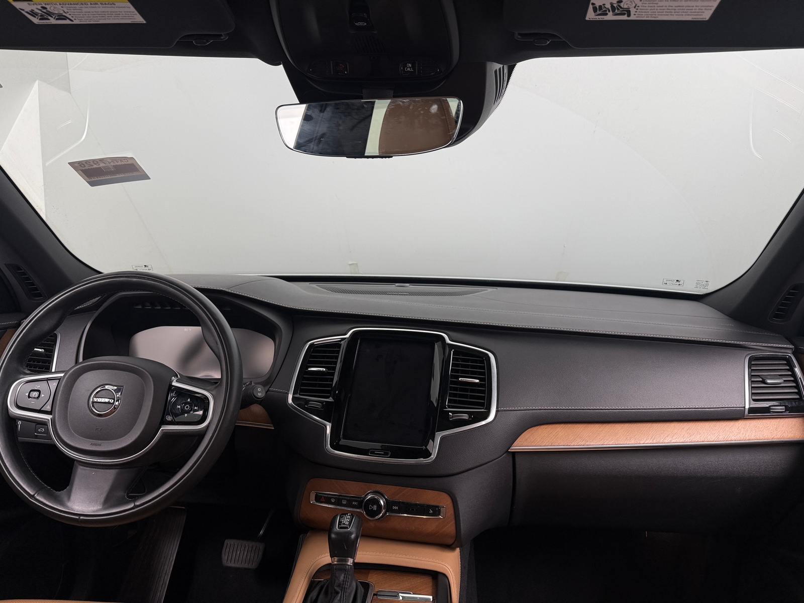 Thumbnail: 2019 Volvo XC90 - 3