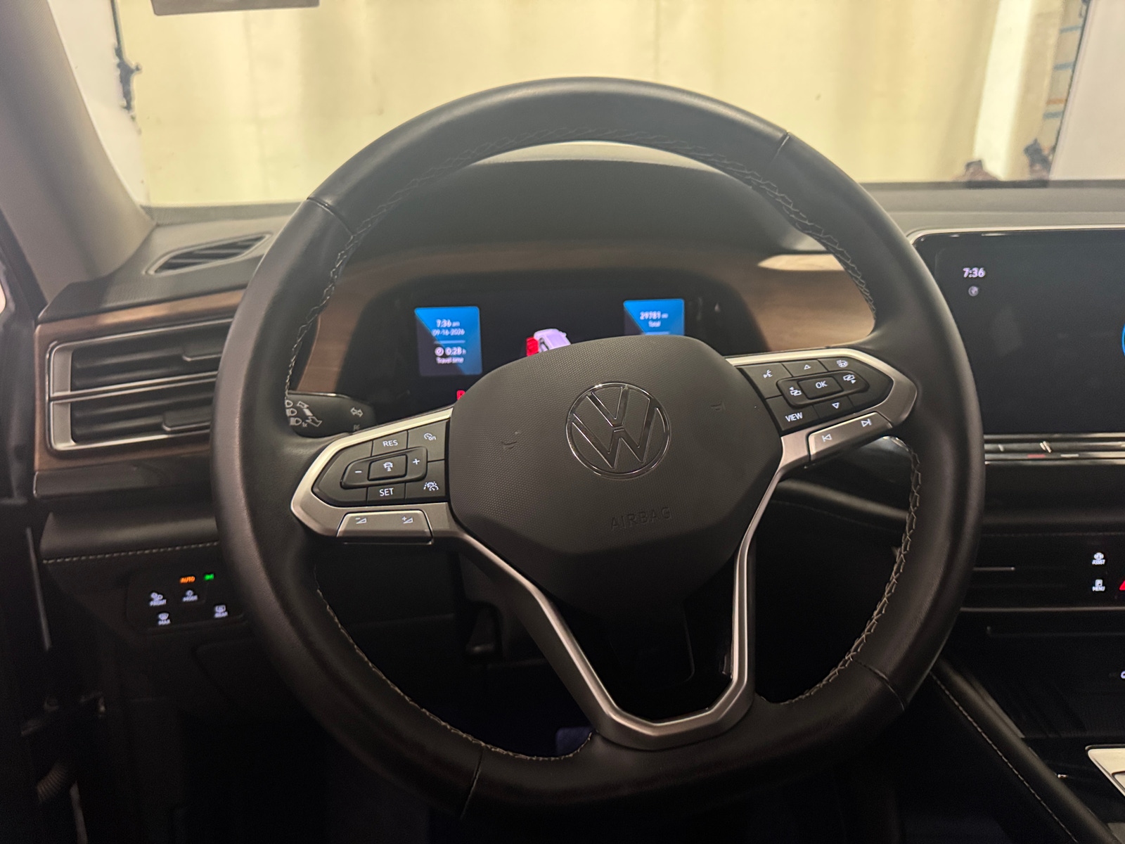 Thumbnail: 2025 Volkswagen Atlas - 4