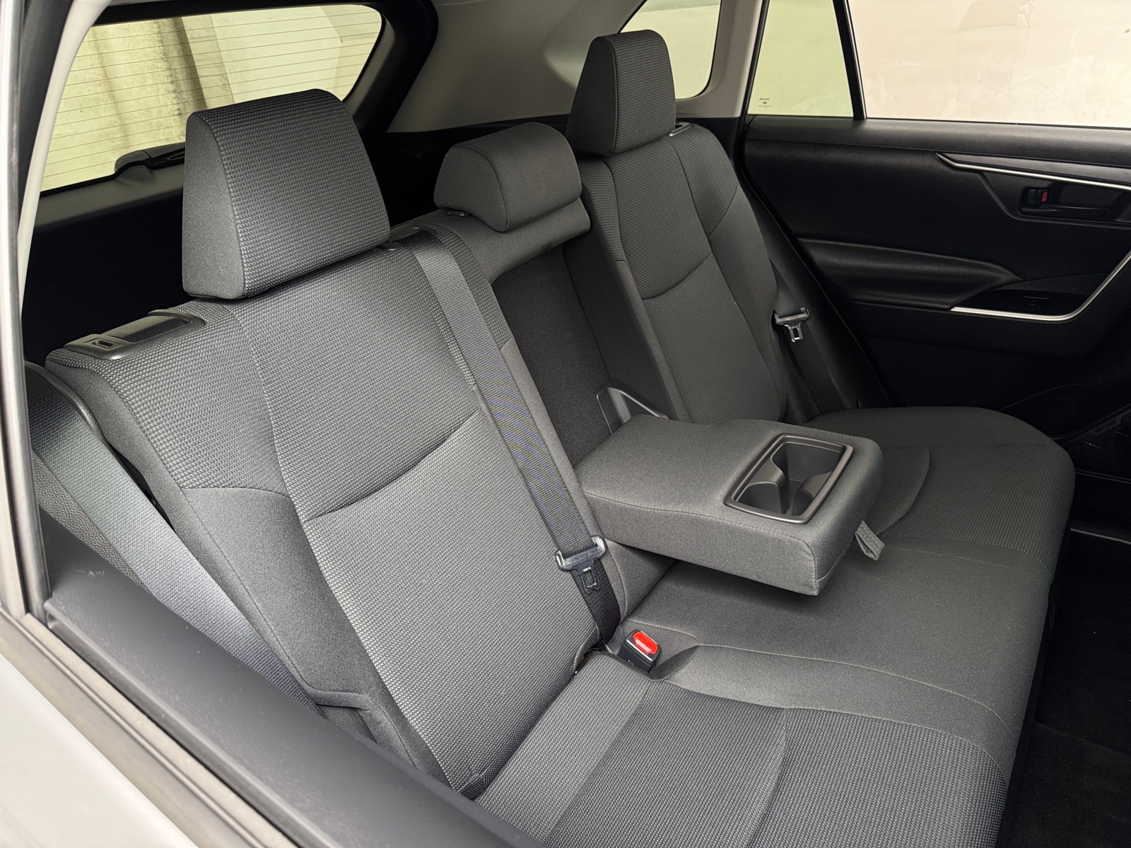 Thumbnail: 2021 Toyota RAV4 - 6