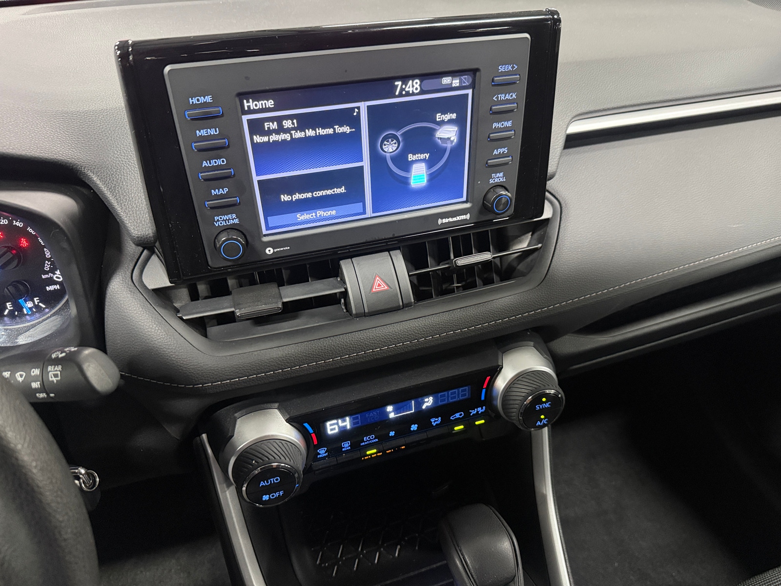 Thumbnail: 2021 Toyota RAV4 - 4