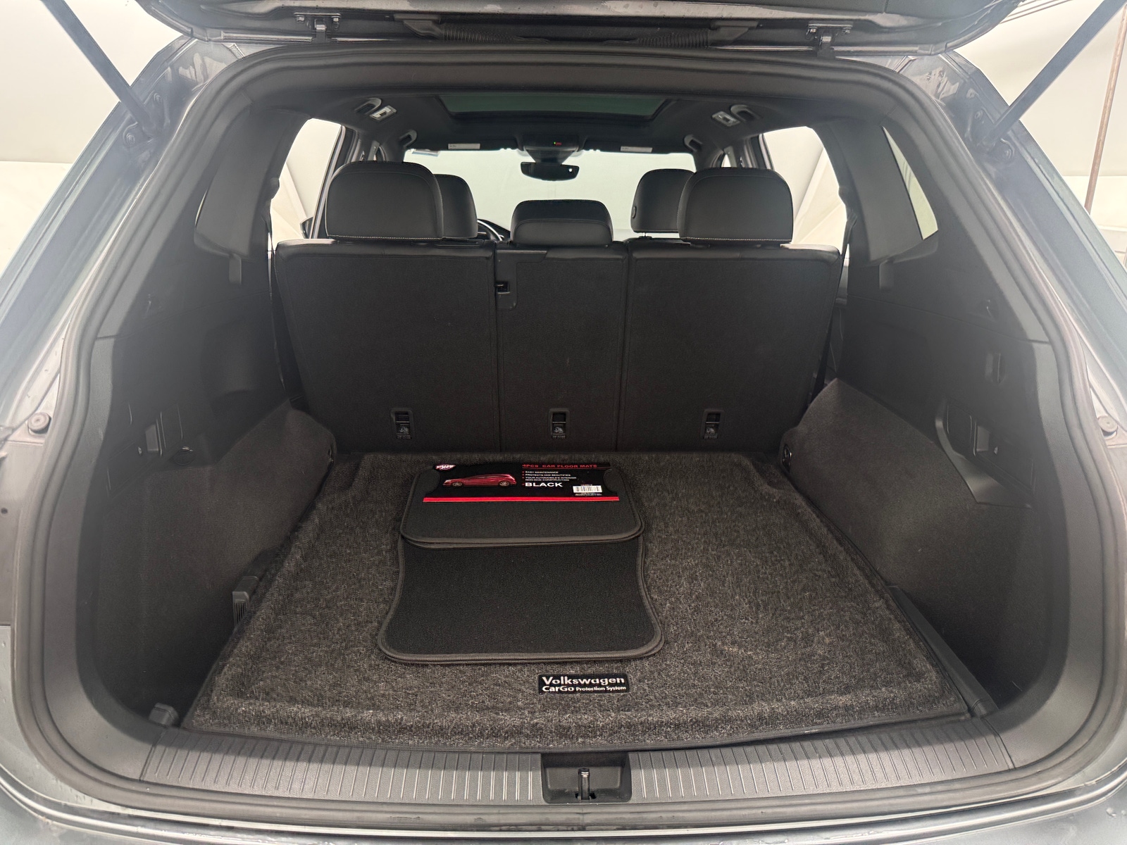Thumbnail: 2023 Volkswagen Tiguan - 6