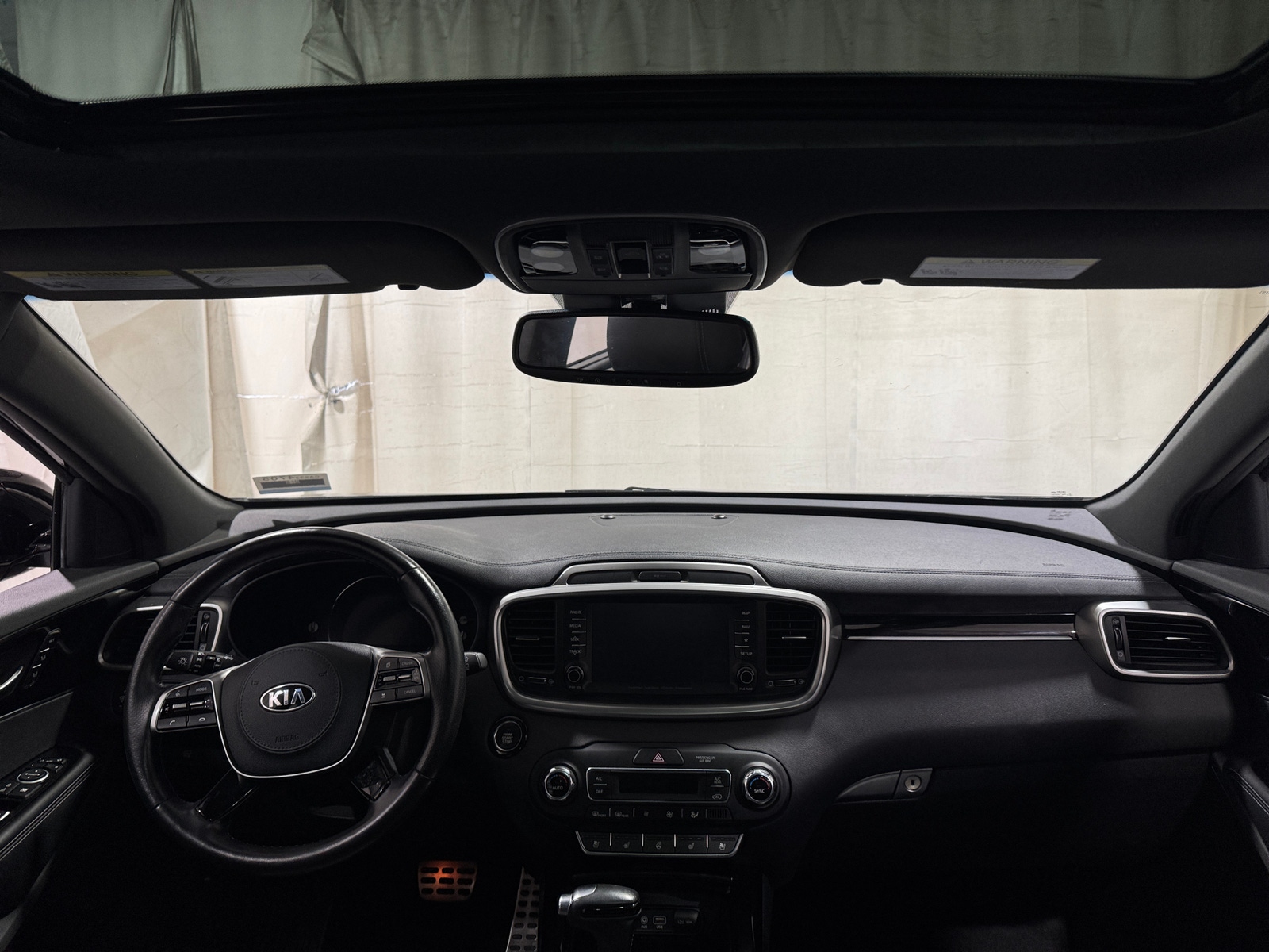 Thumbnail: 2019 Kia Sorento - 2