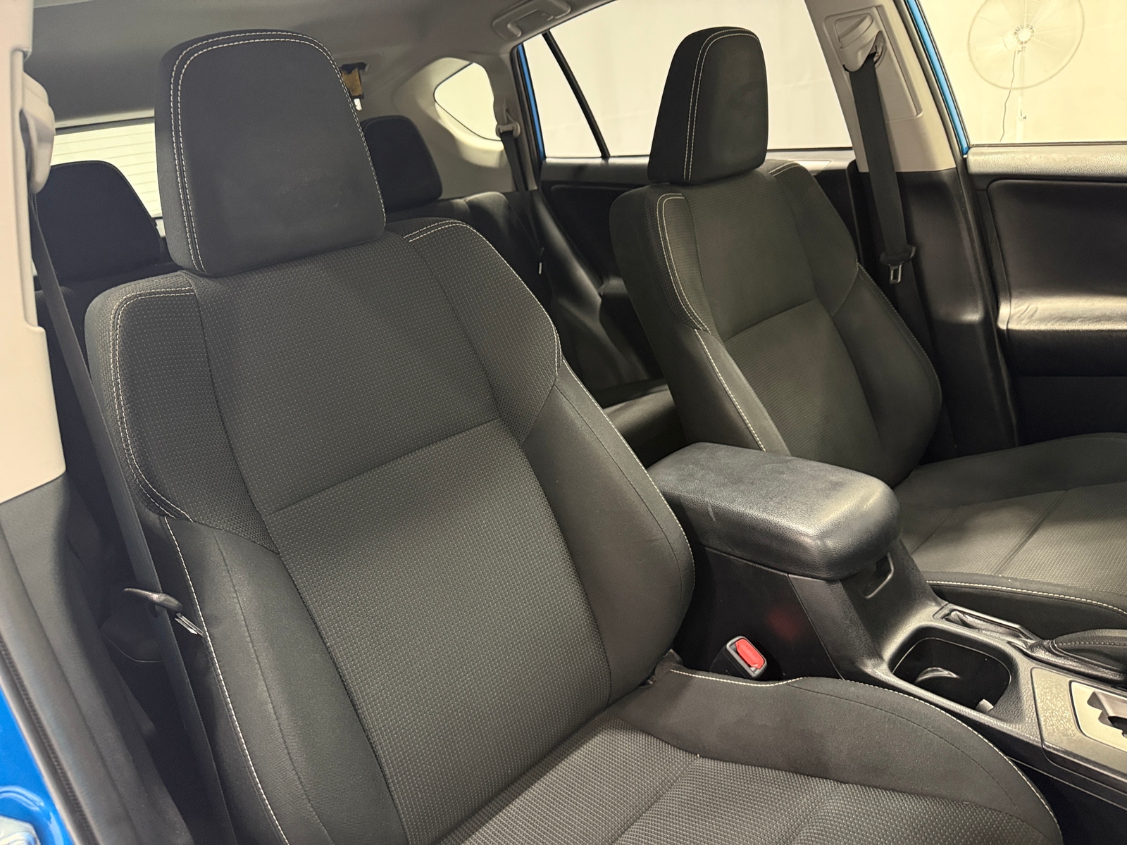 Thumbnail: 2016 Toyota RAV4 - 2