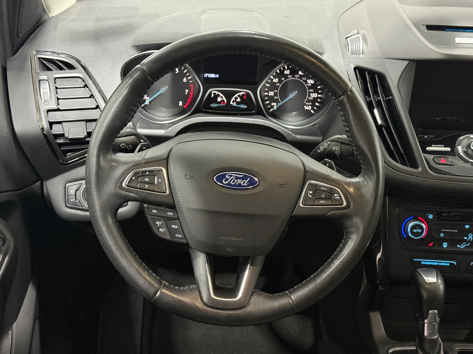 Thumbnail: 2017 Ford Escape - 4