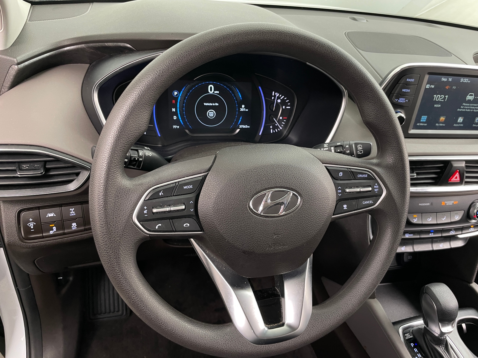 Thumbnail: 2020 Hyundai Santa Fe - 5
