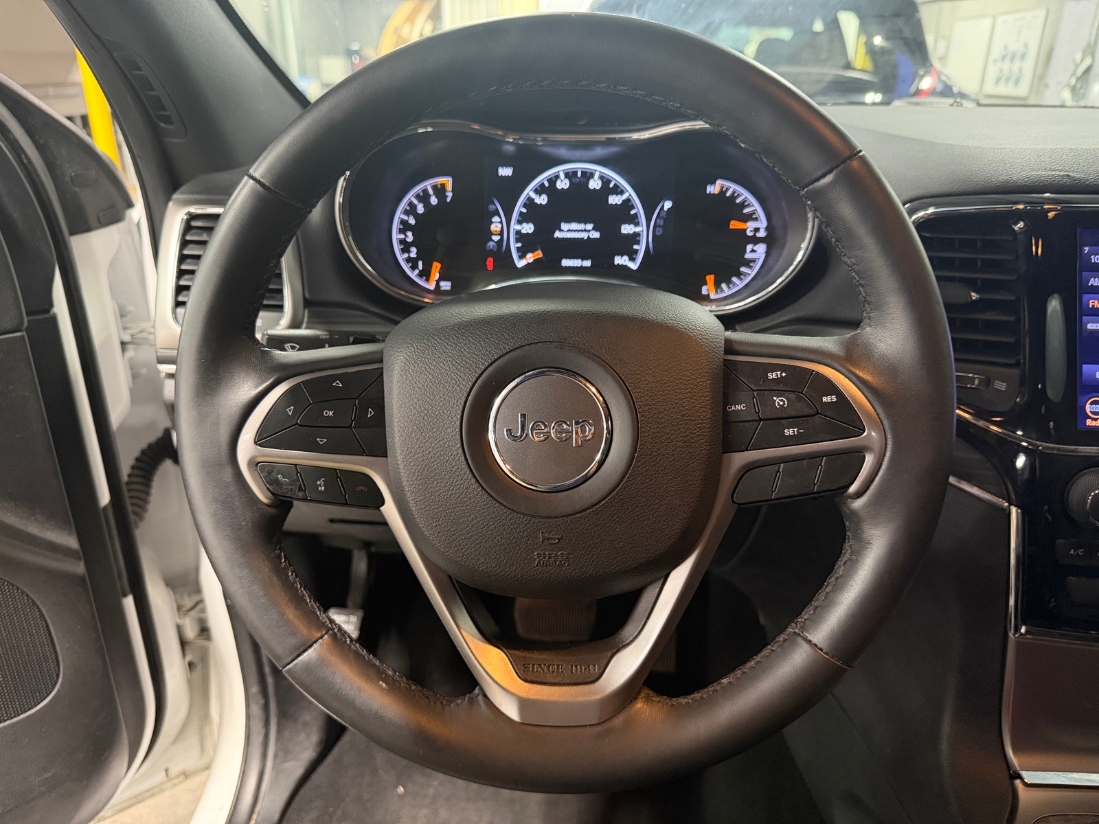Thumbnail: 2019 Jeep Grand Cherokee - 4