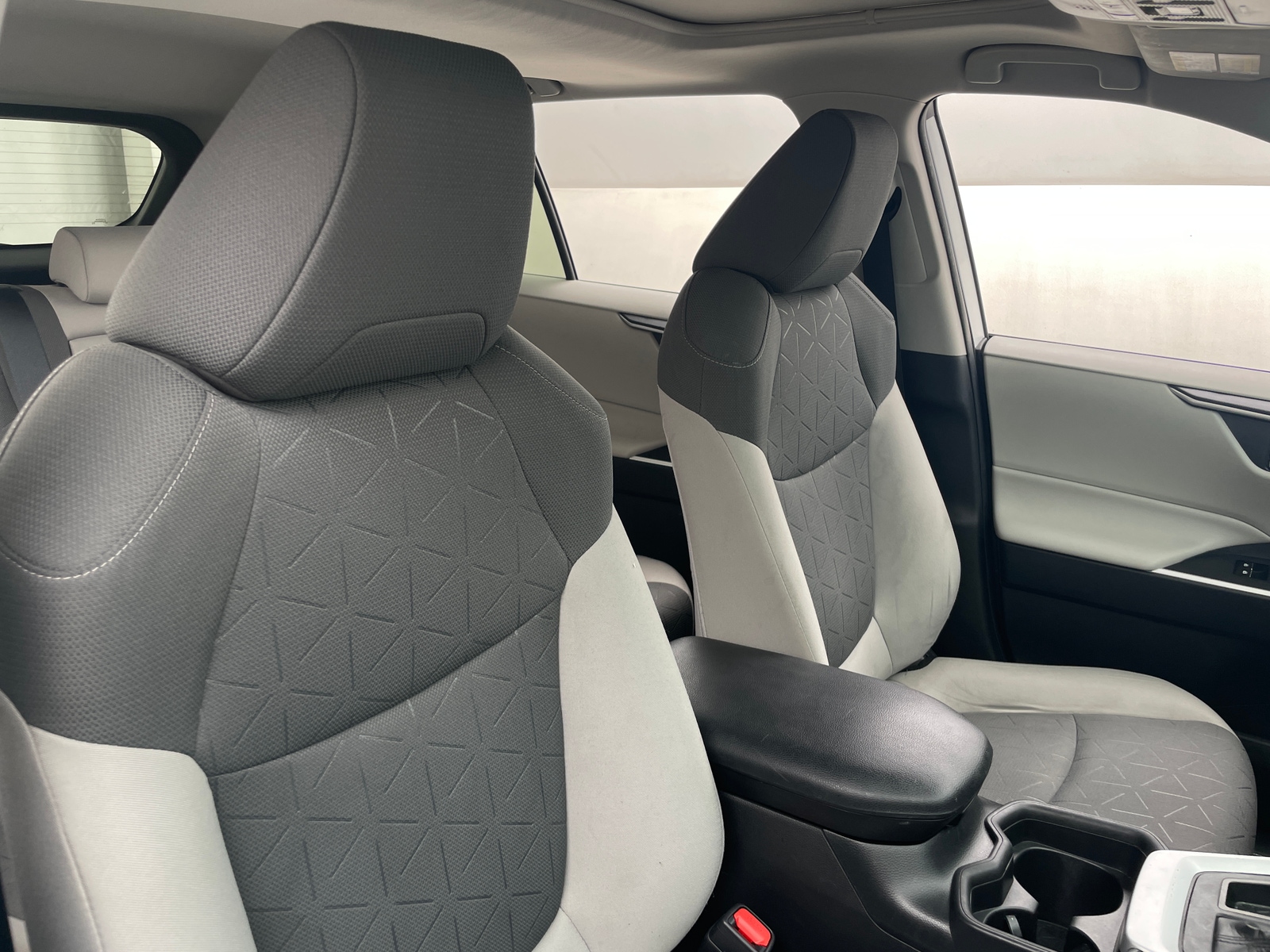 Thumbnail: 2020 Toyota RAV4 - 2
