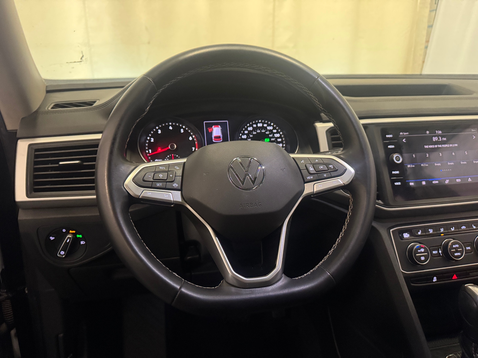 Thumbnail: 2021 Volkswagen Atlas - 4