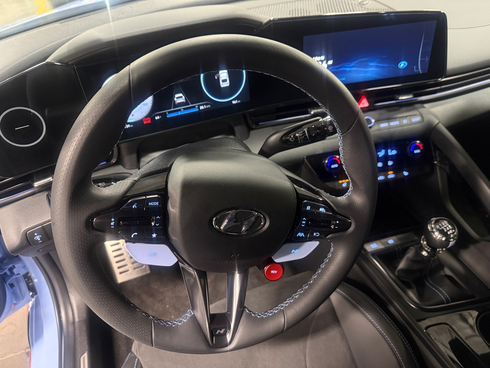 Thumbnail: 2023 Hyundai Elantra - 4