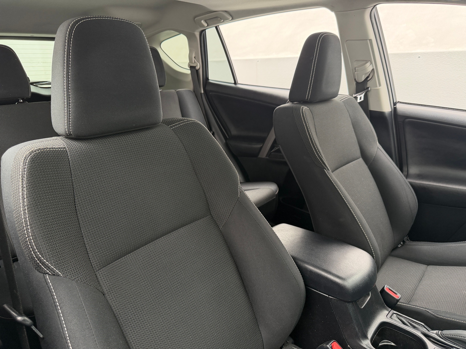 Thumbnail: 2017 Toyota RAV4 - 2