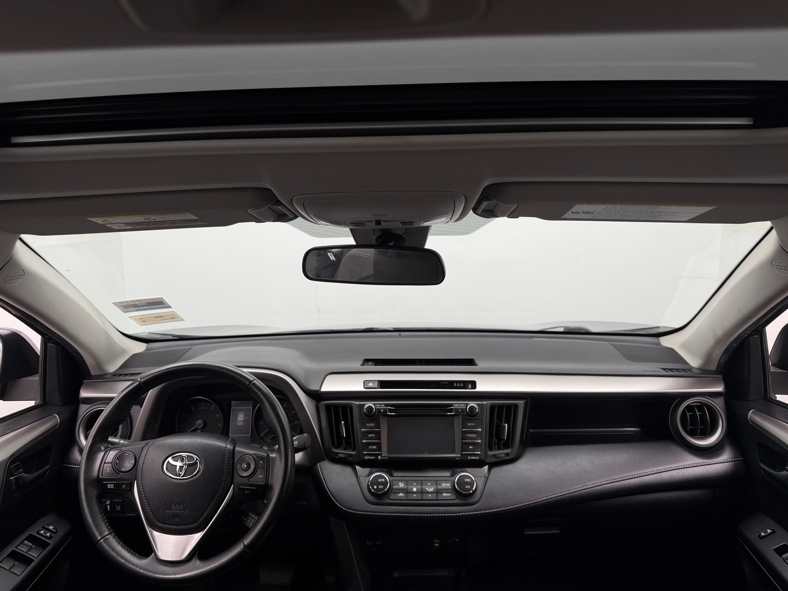 Thumbnail: 2017 Toyota RAV4 - 3