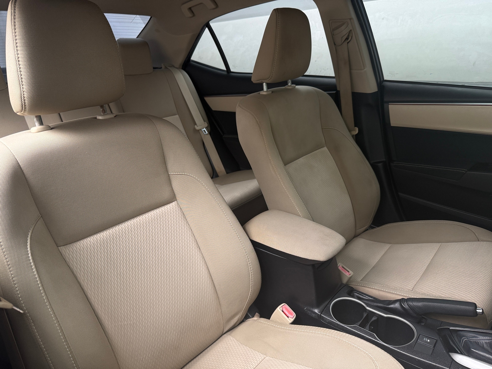 Thumbnail: 2015 Toyota Corolla - 2