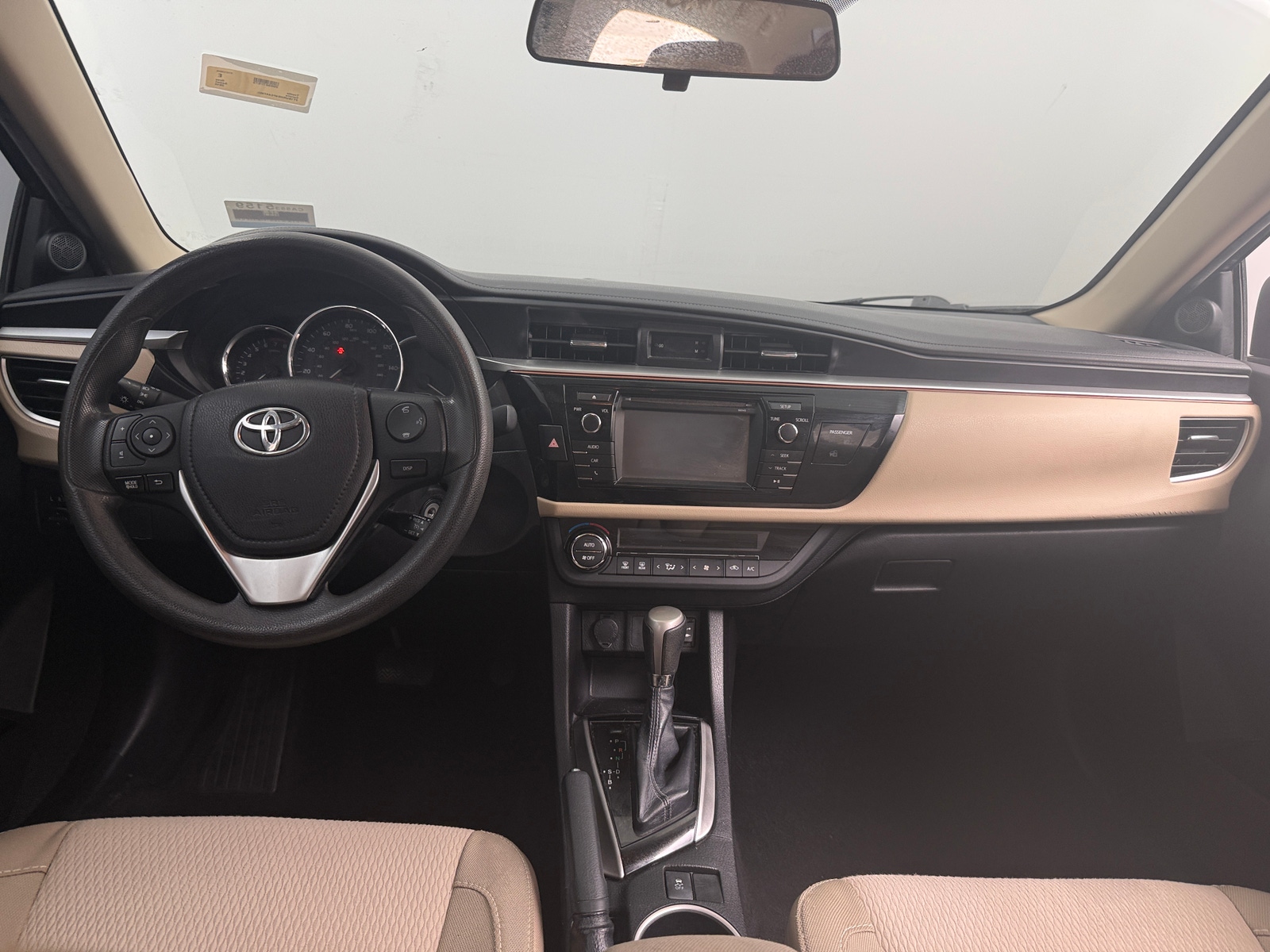 Thumbnail: 2015 Toyota Corolla - 3