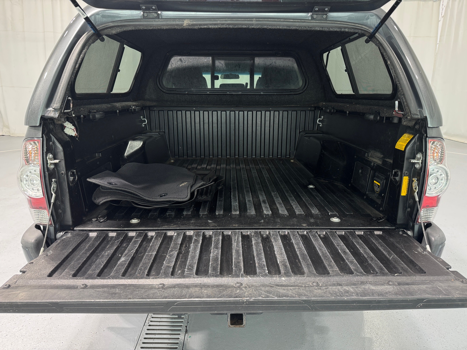 Thumbnail: 2014 Toyota Tacoma - 7
