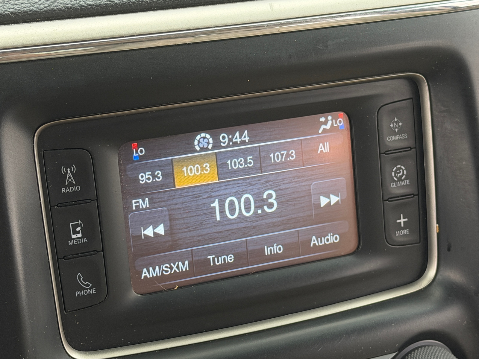 Thumbnail: 2014 Jeep Grand Cherokee - 3