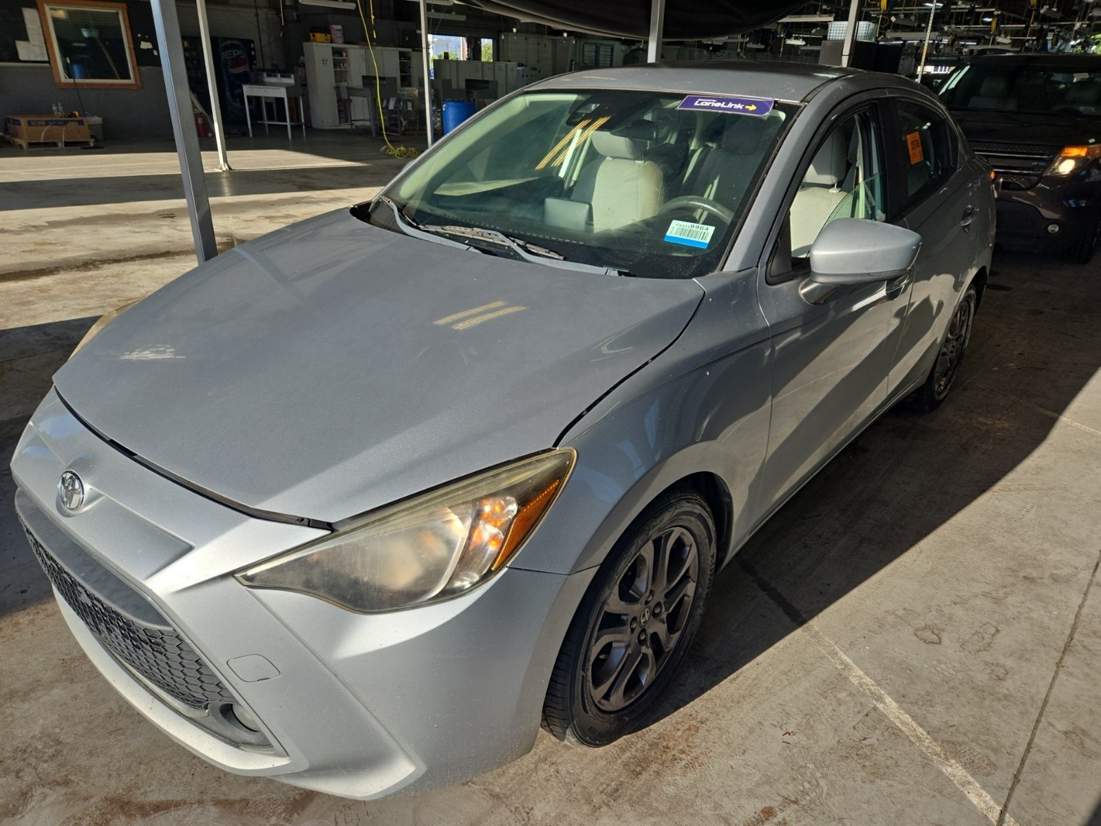 2019 Toyota Yaris Sedan LE