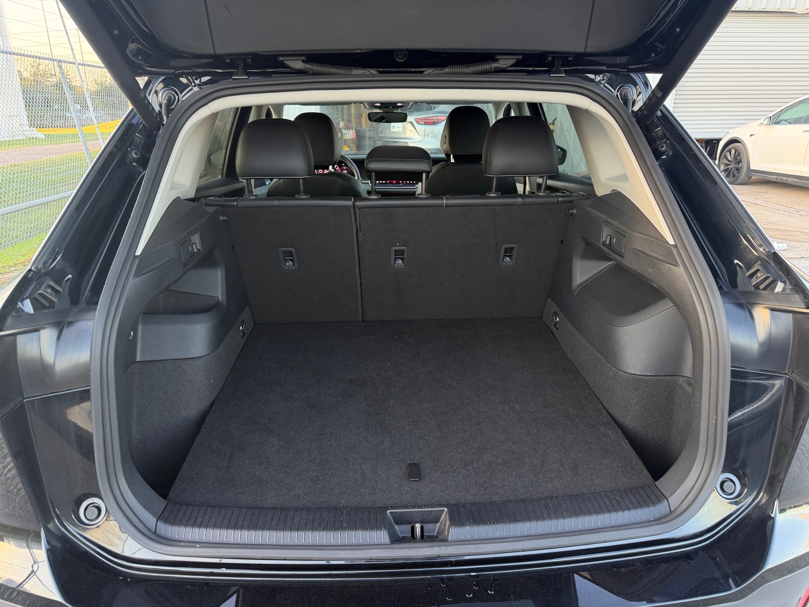 Thumbnail: 2026 Volkswagen Tiguan - 6