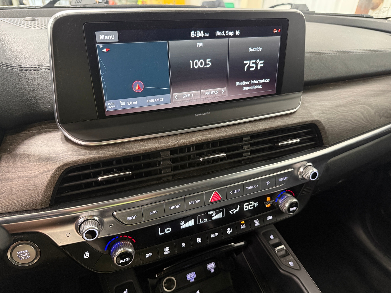 Thumbnail: 2021 Kia Telluride - 3