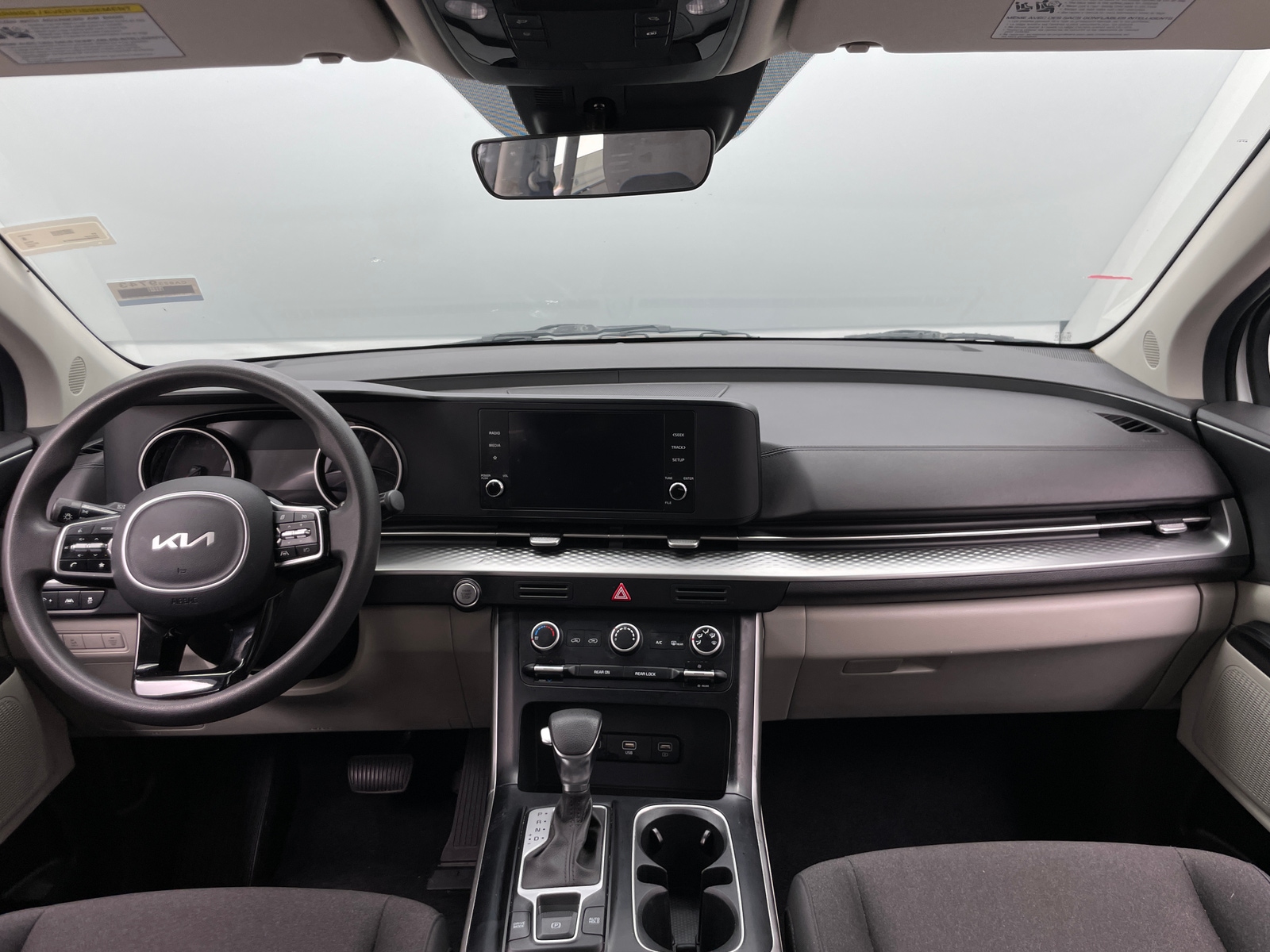 Thumbnail: 2024 Kia Carnival - 3
