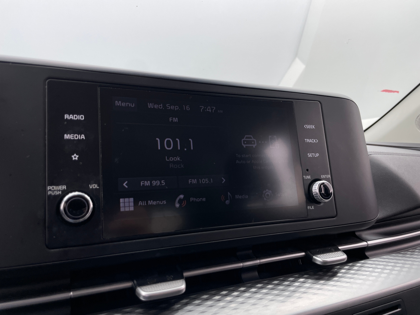 Thumbnail: 2024 Kia Carnival - 4
