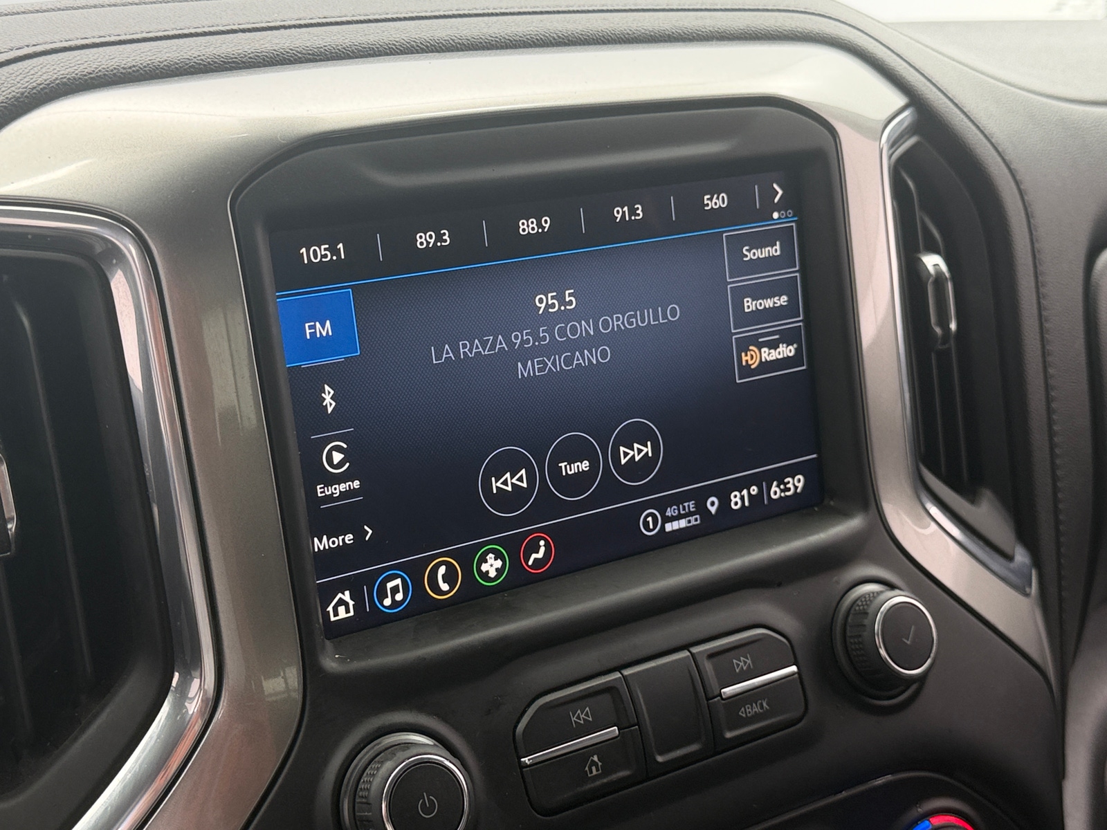 Thumbnail: 2021 Chevrolet Silverado 1500 - 4