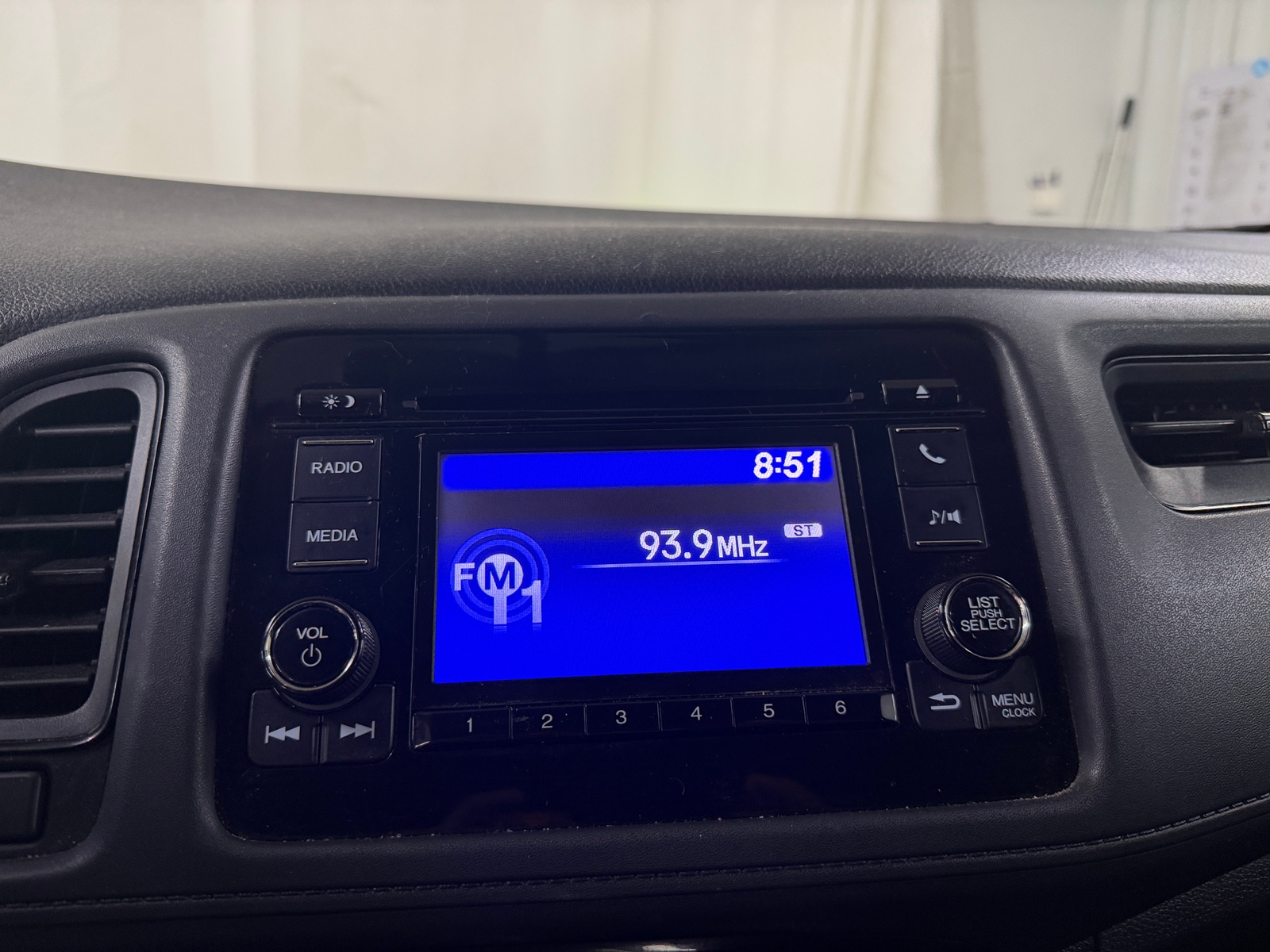 Thumbnail: 2022 Honda HR-V - 4