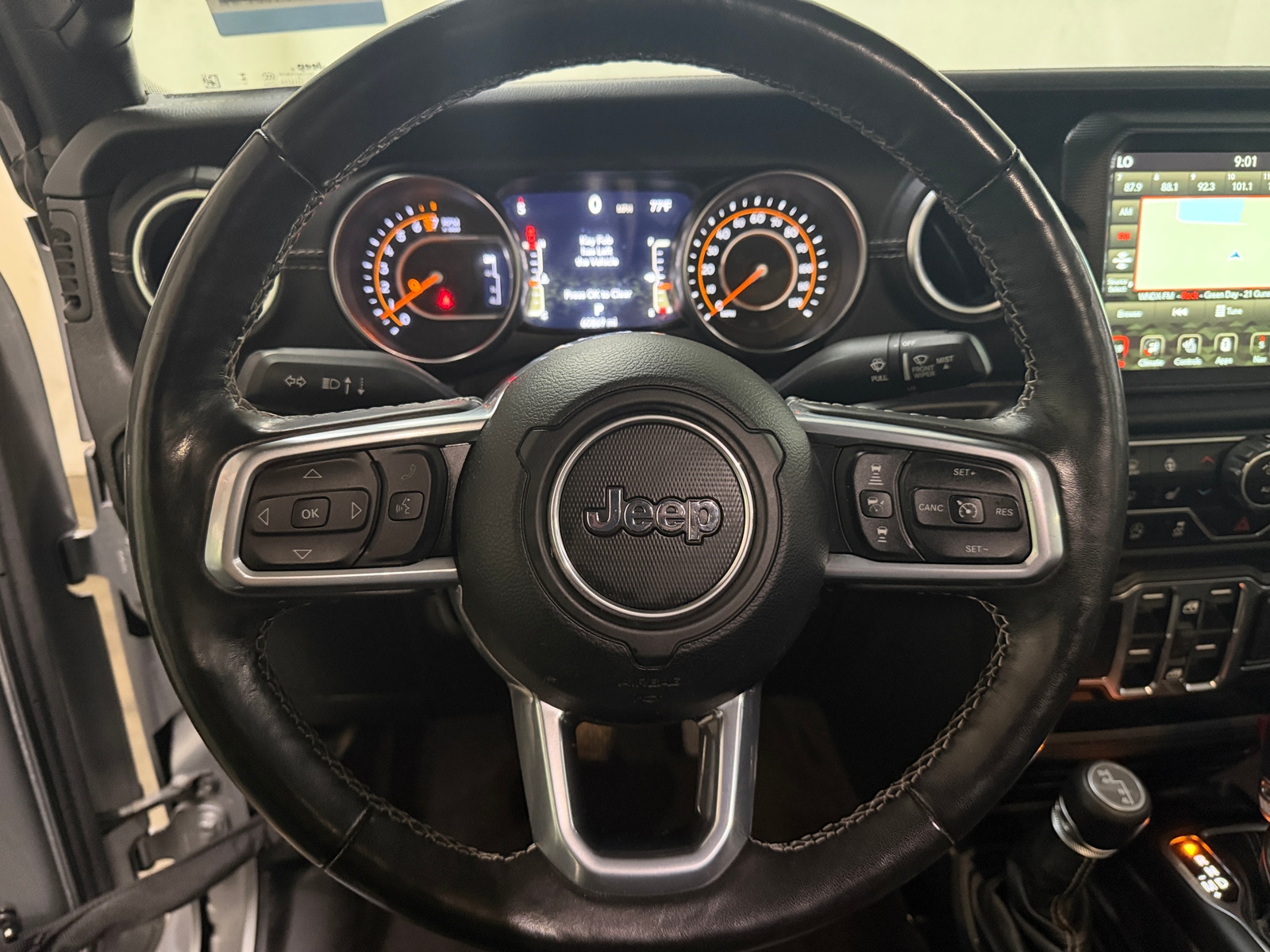 Thumbnail: 2021 Jeep Gladiator - 4