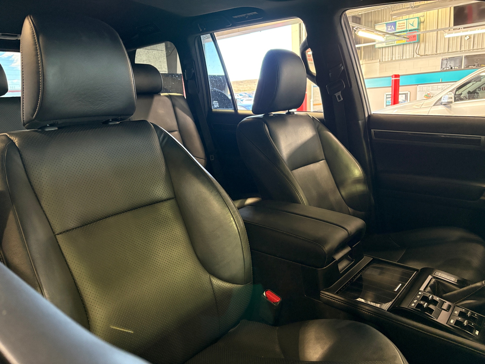 Thumbnail: 2020 Lexus GX - 2