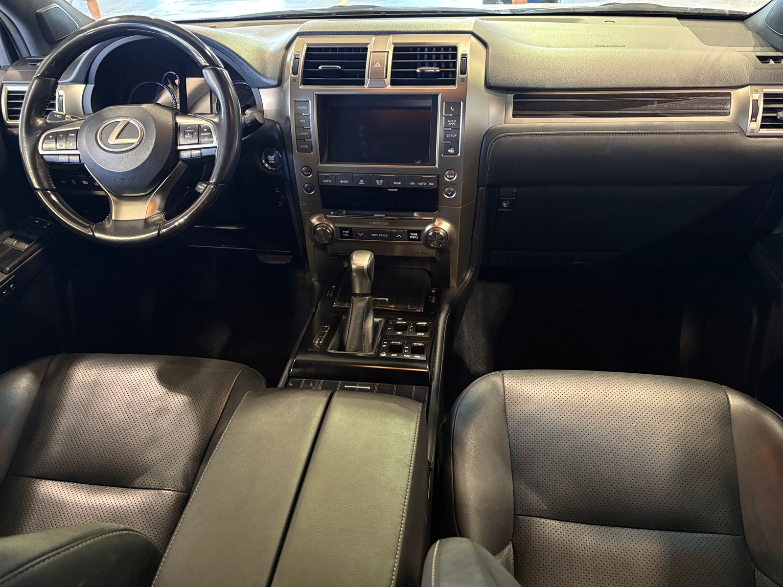 Thumbnail: 2020 Lexus GX - 3