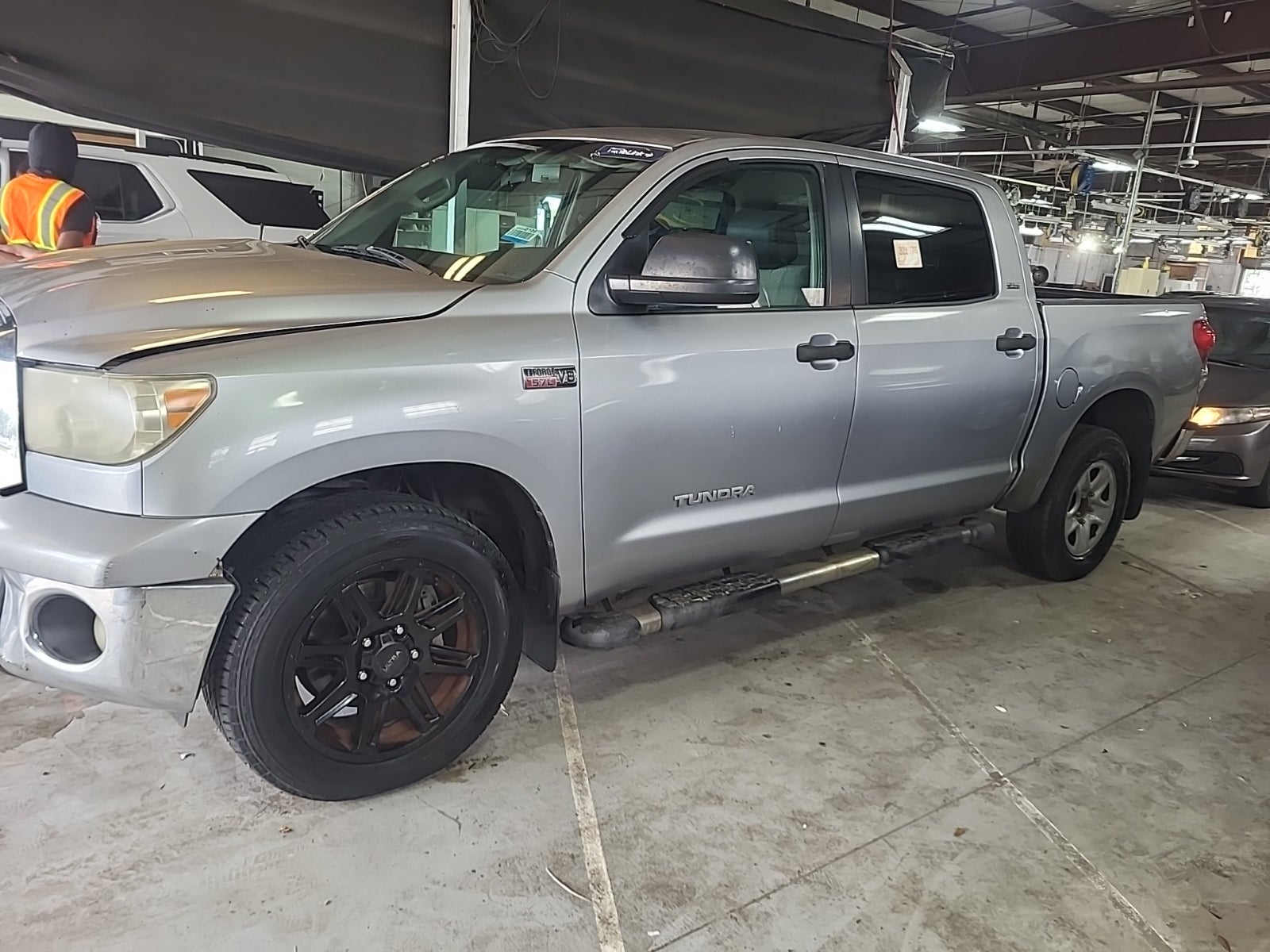 2008 Toyota Tundra Crewmax 5.7l V8 6-SPD At SR5