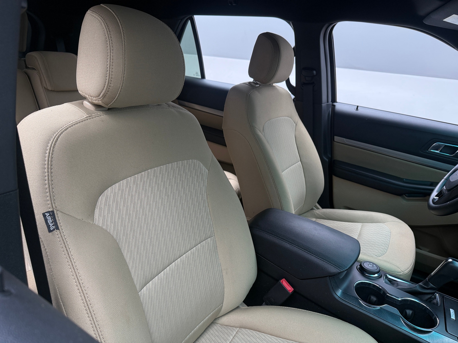 Thumbnail: 2016 Ford Explorer - 2