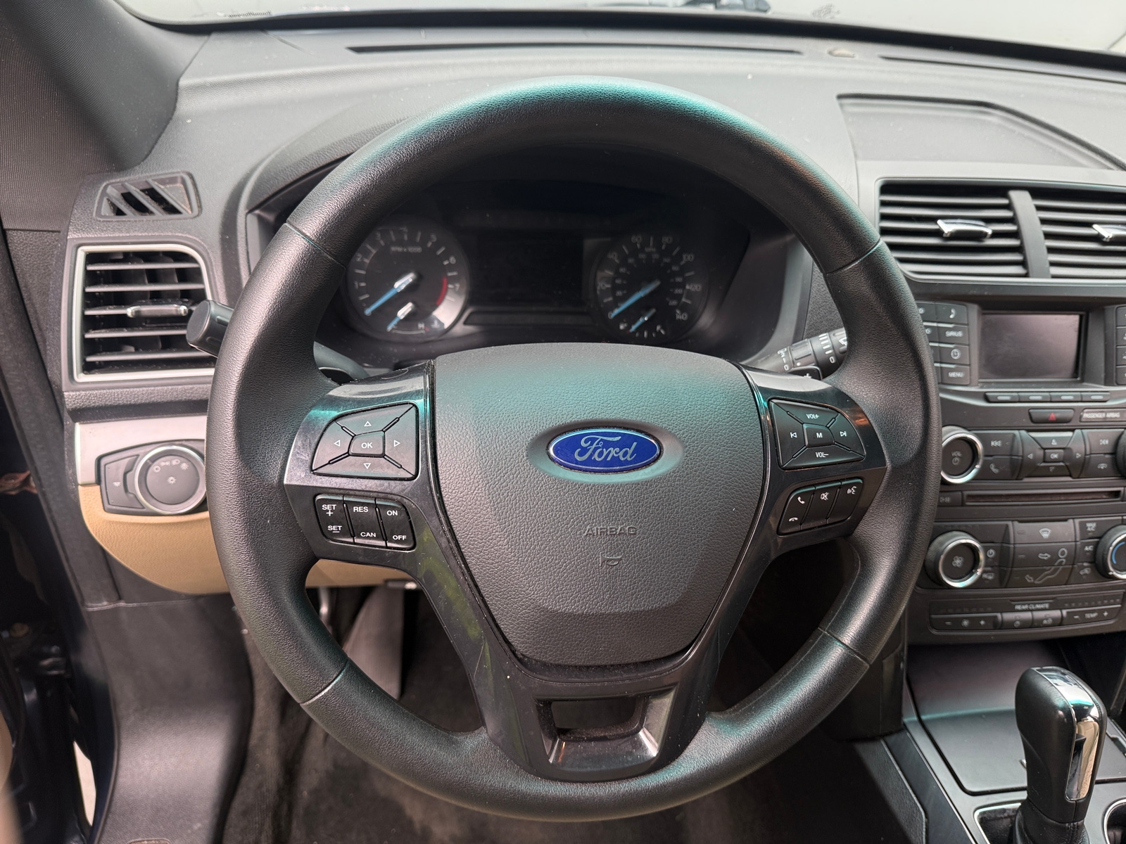 Thumbnail: 2016 Ford Explorer - 5