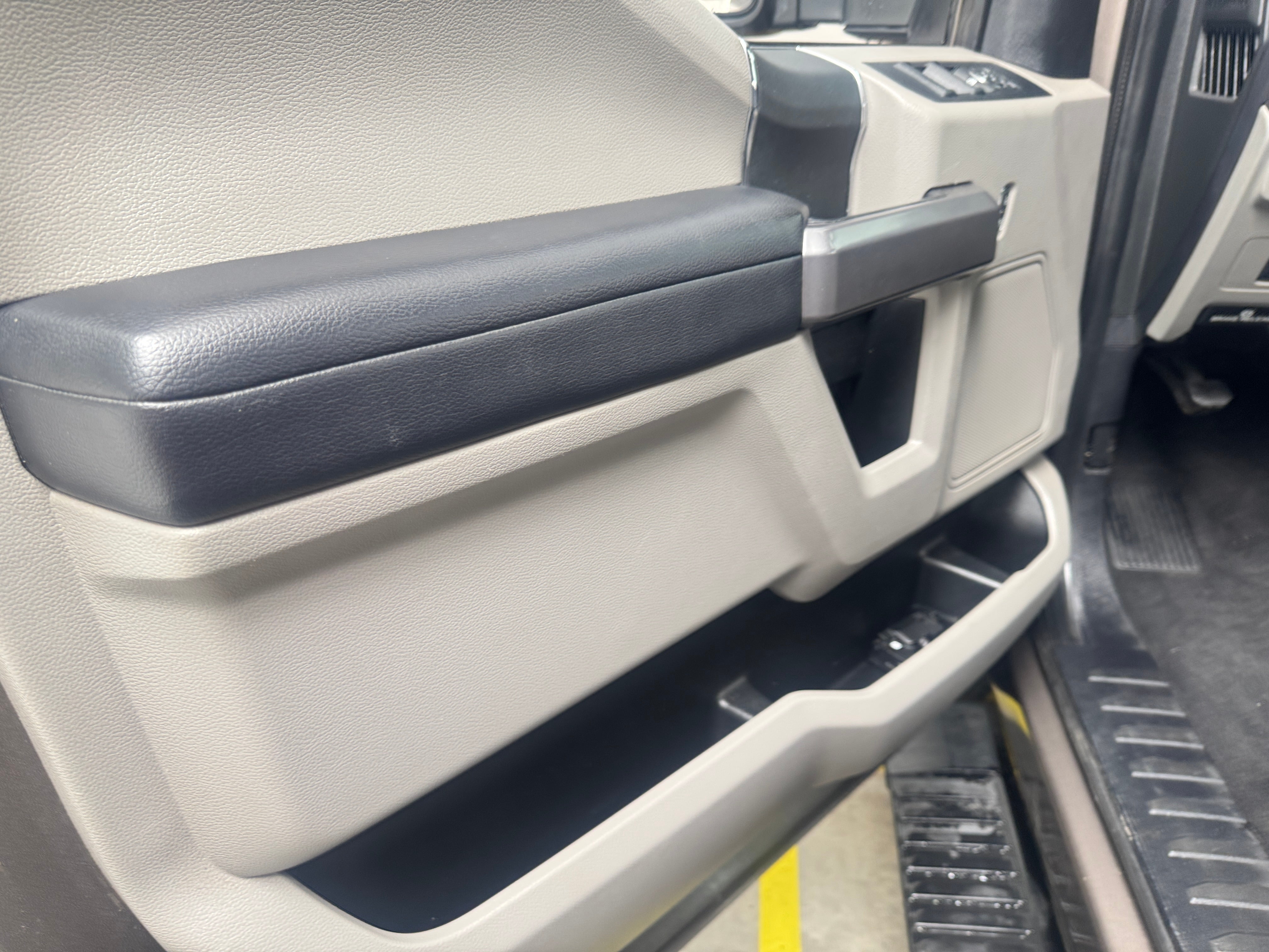 2020 Ford F-250 Super Duty XLT - Photo 7
