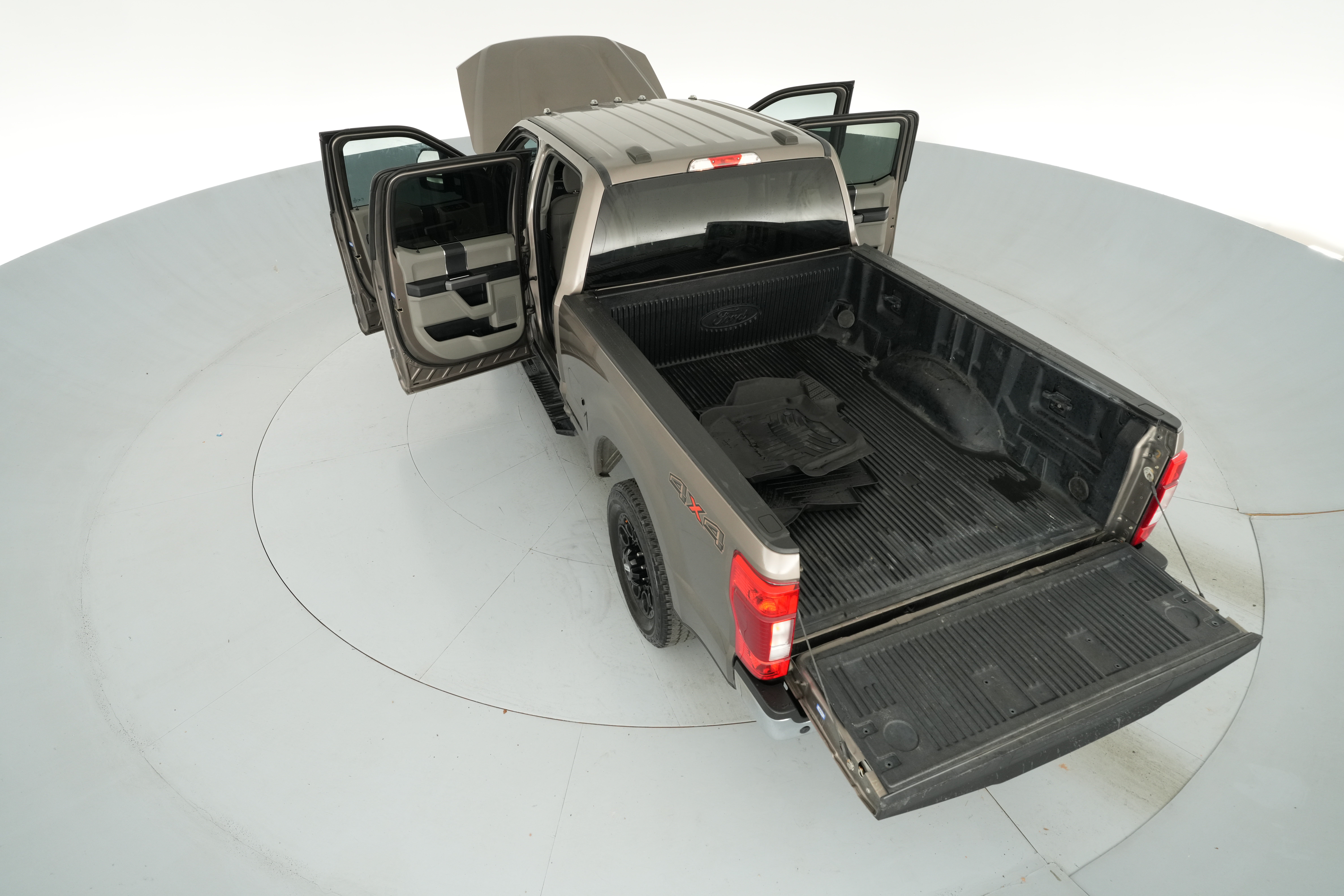 2020 Ford F-250 Super Duty XLT - Photo 46