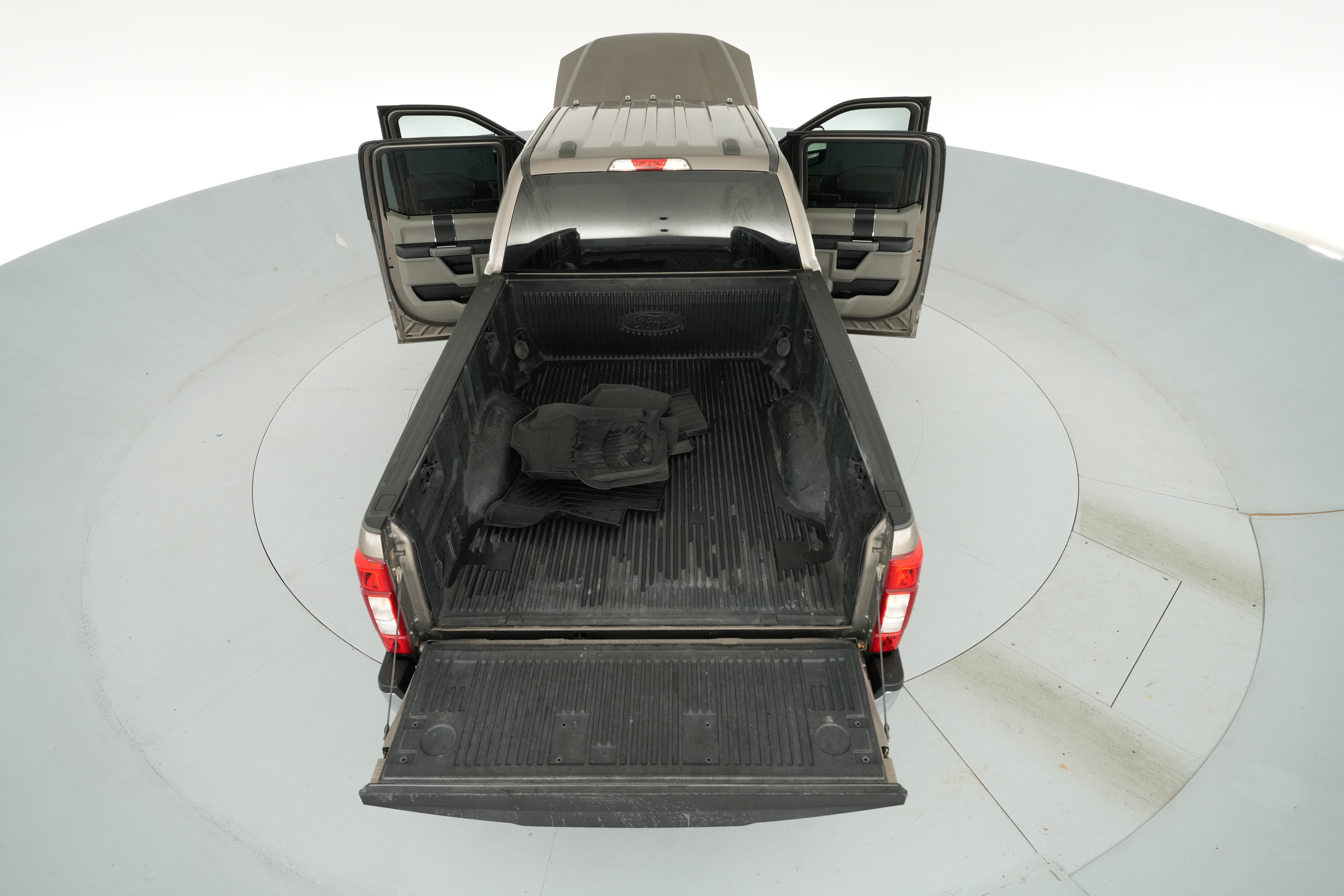 2020 Ford F-250 Super Duty XLT - Photo 47