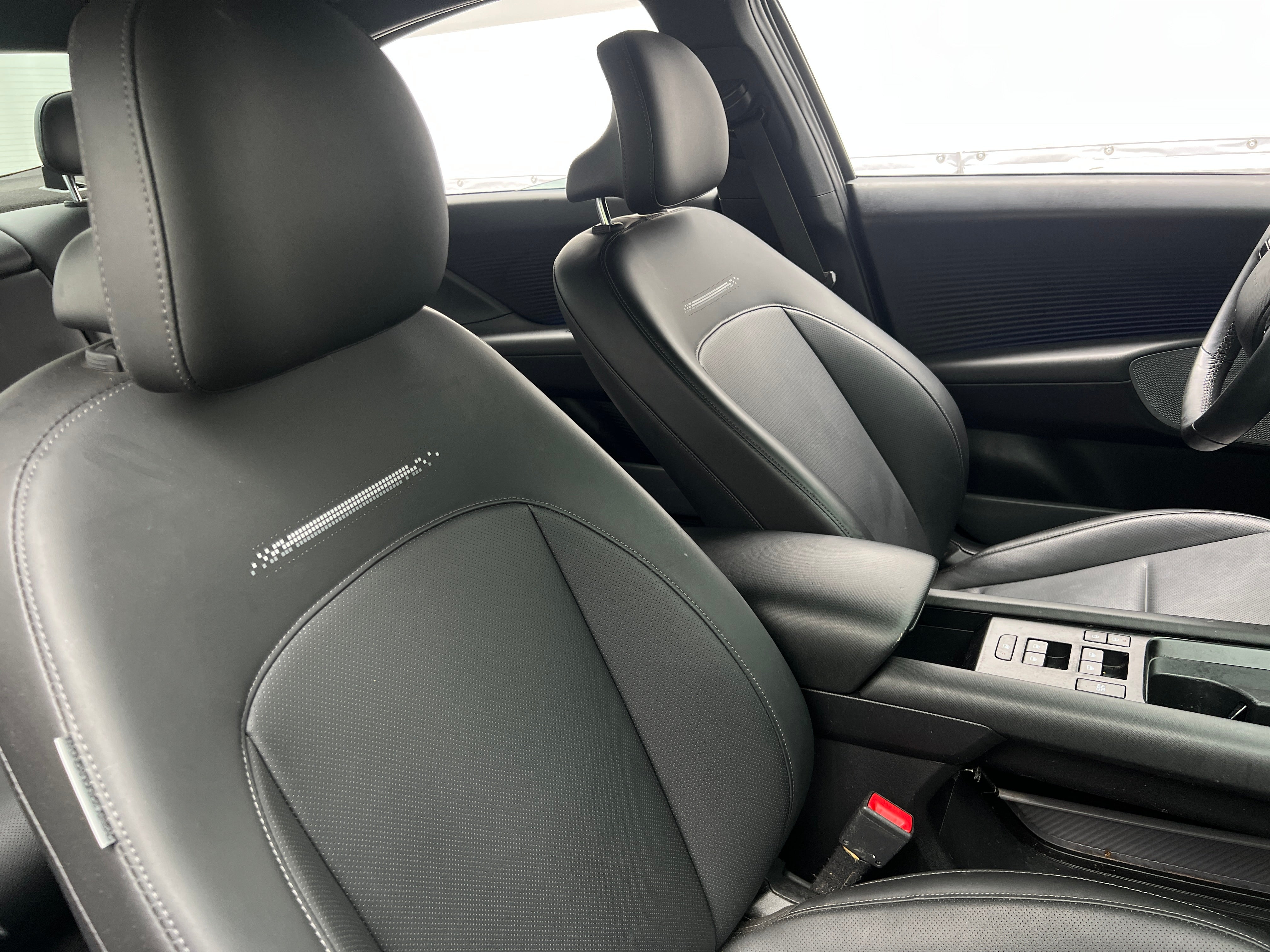 Used 2023 Hyundai IONIQ 6 SEL with VIN KMHM34AC5PA020298 for sale in Auburn, WA
