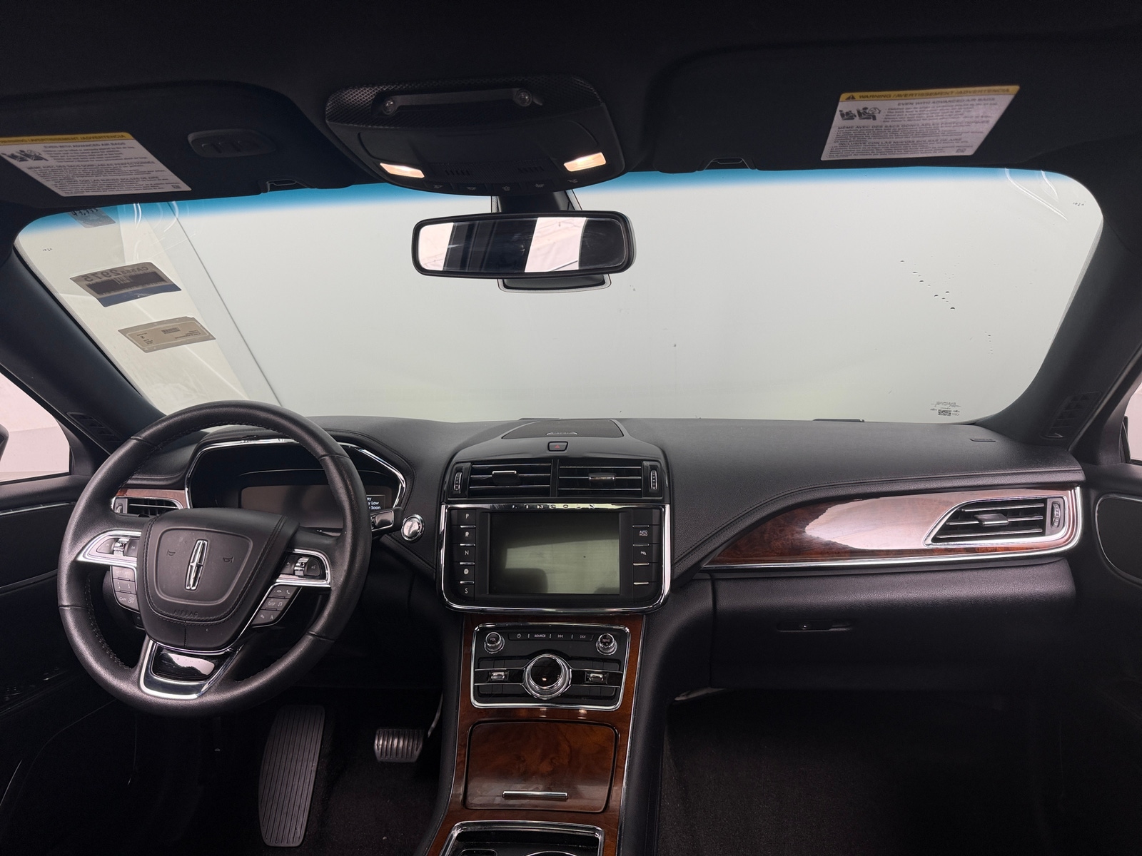 Thumbnail: 2019 Lincoln Continental - 2