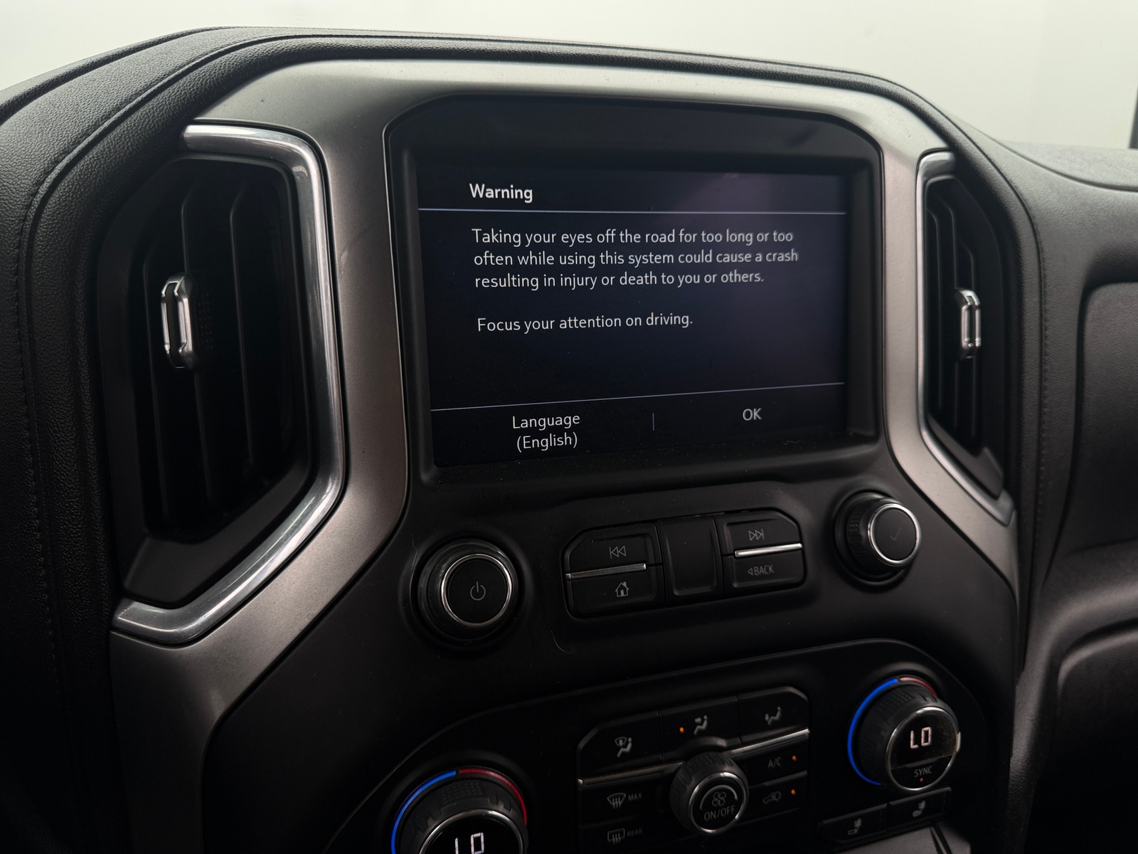 Thumbnail: 2022 Chevrolet Silverado 2500 - 4
