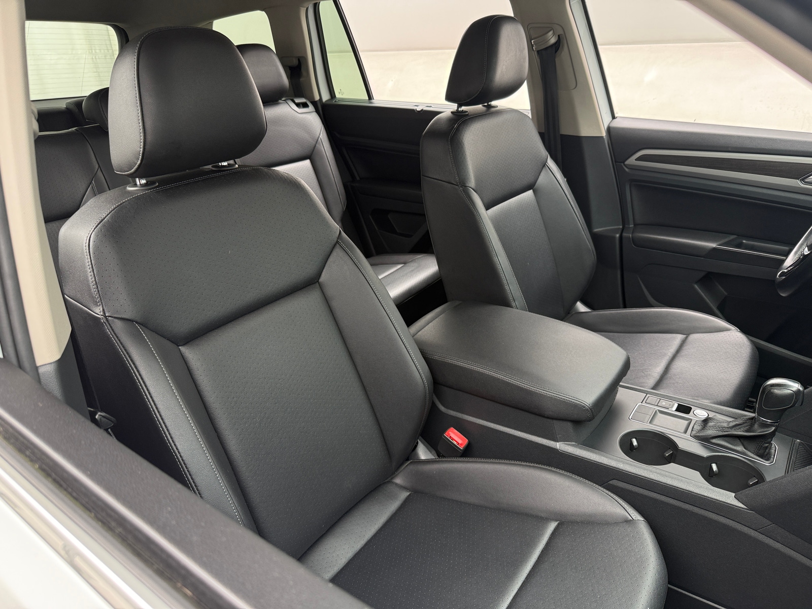 Thumbnail: 2018 Volkswagen Atlas - 2