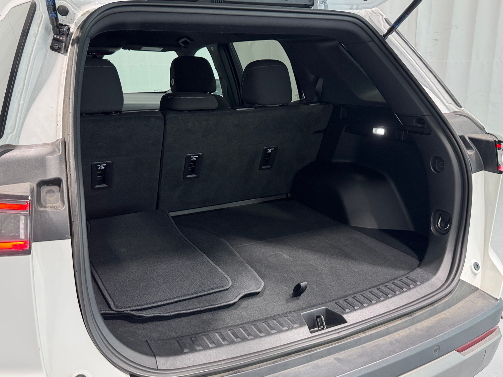 Thumbnail: 2026 Chevrolet Equinox - 7