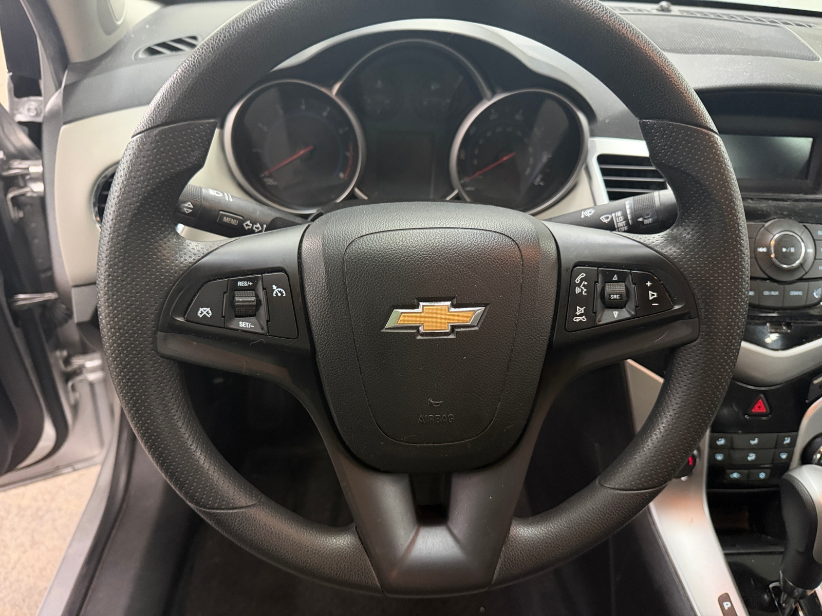 Thumbnail: 2015 Chevrolet Cruze - 5