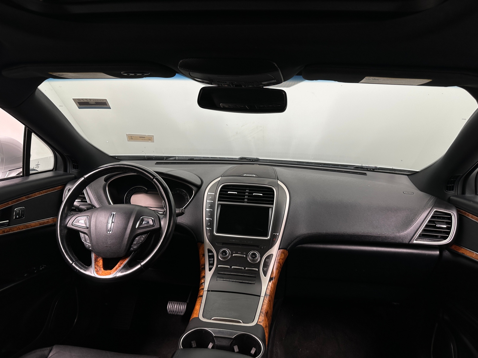 Thumbnail: 2017 Lincoln MKX - 2