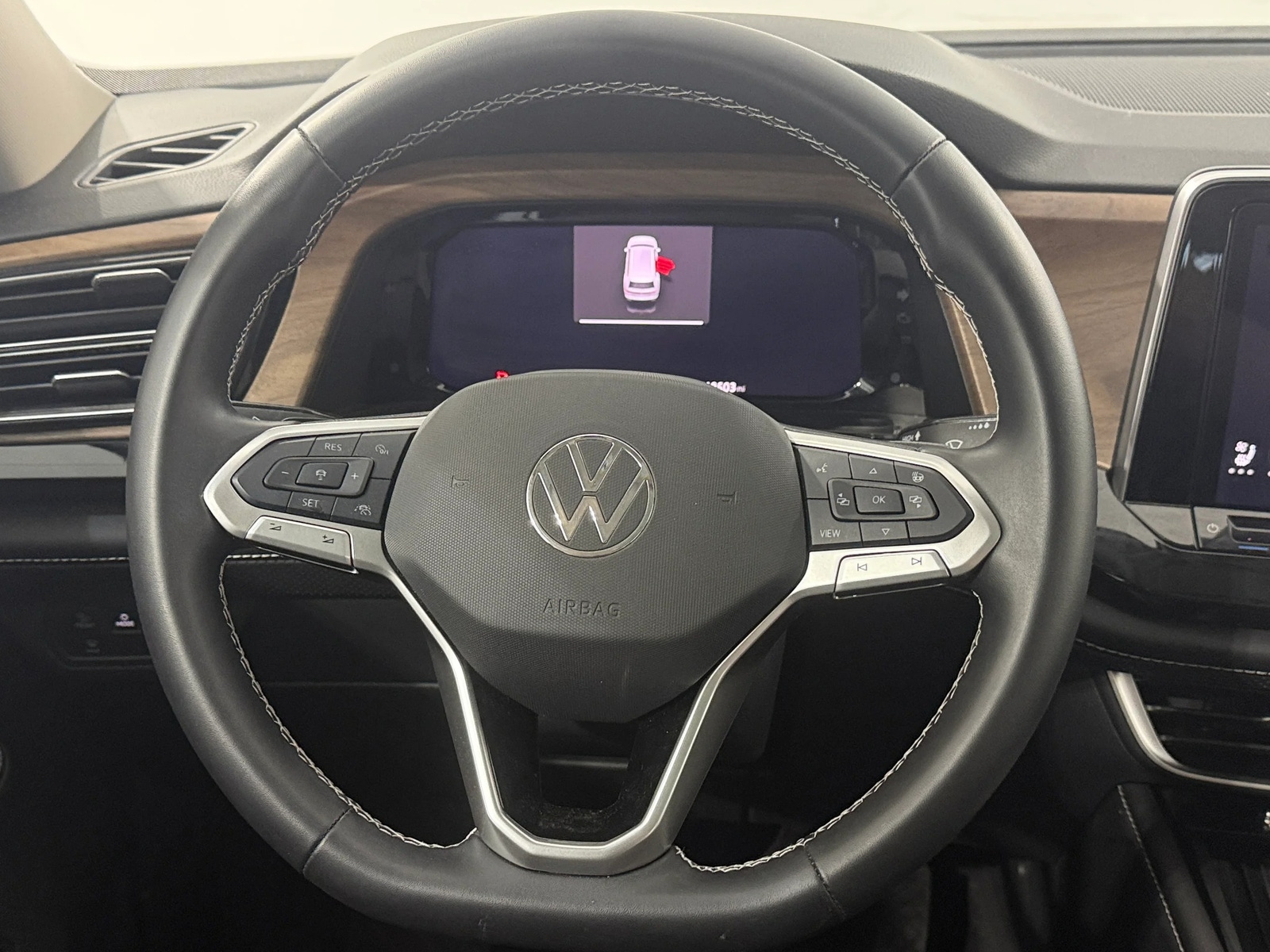 Thumbnail: 2026 Volkswagen Atlas - 4
