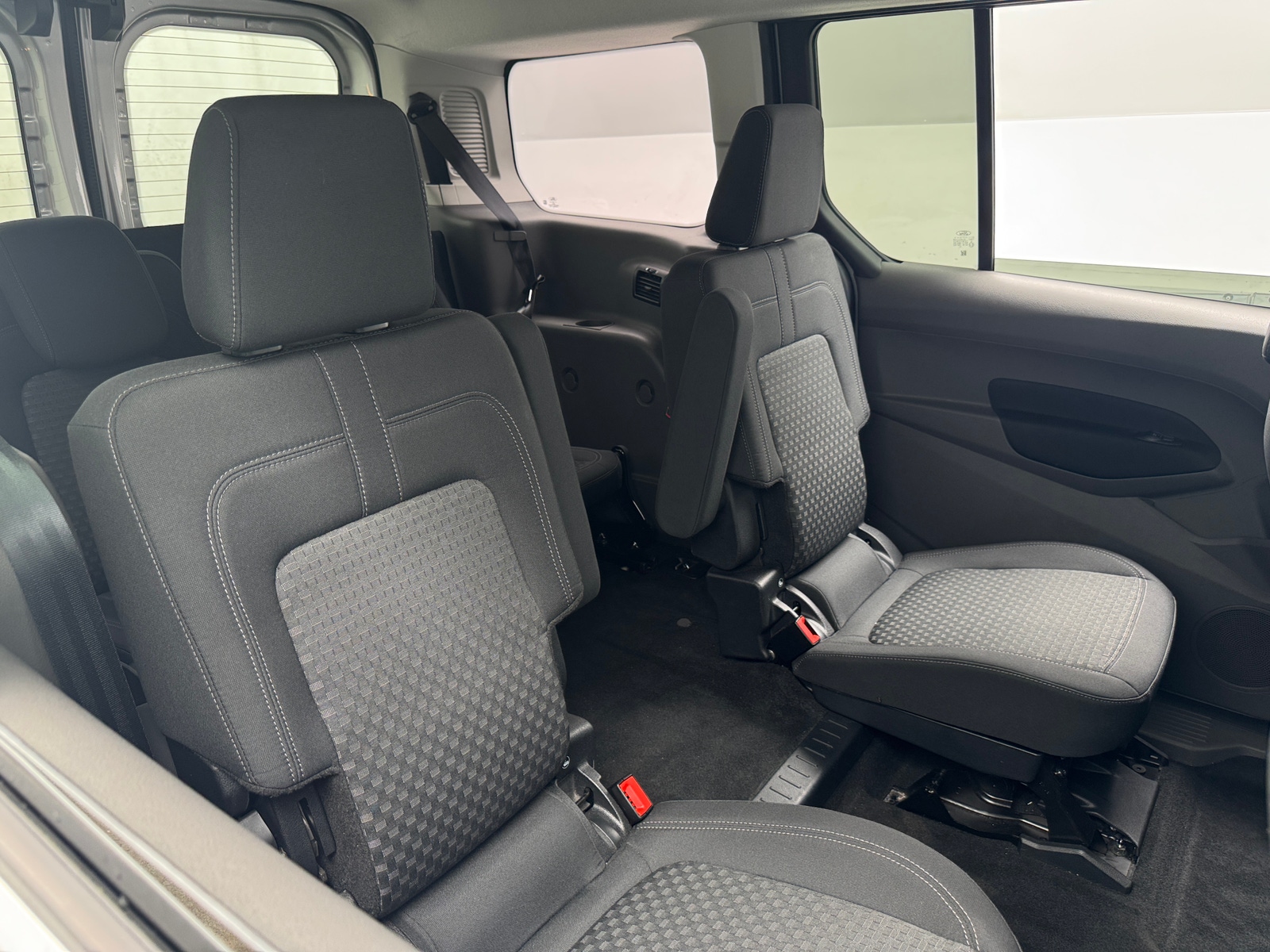 Thumbnail: 2020 Ford Transit Series - 6