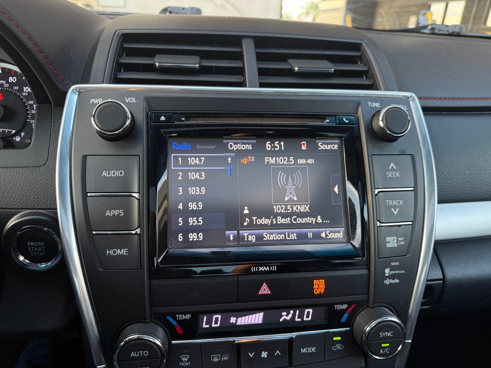 Thumbnail: 2016 Toyota Camry - 4