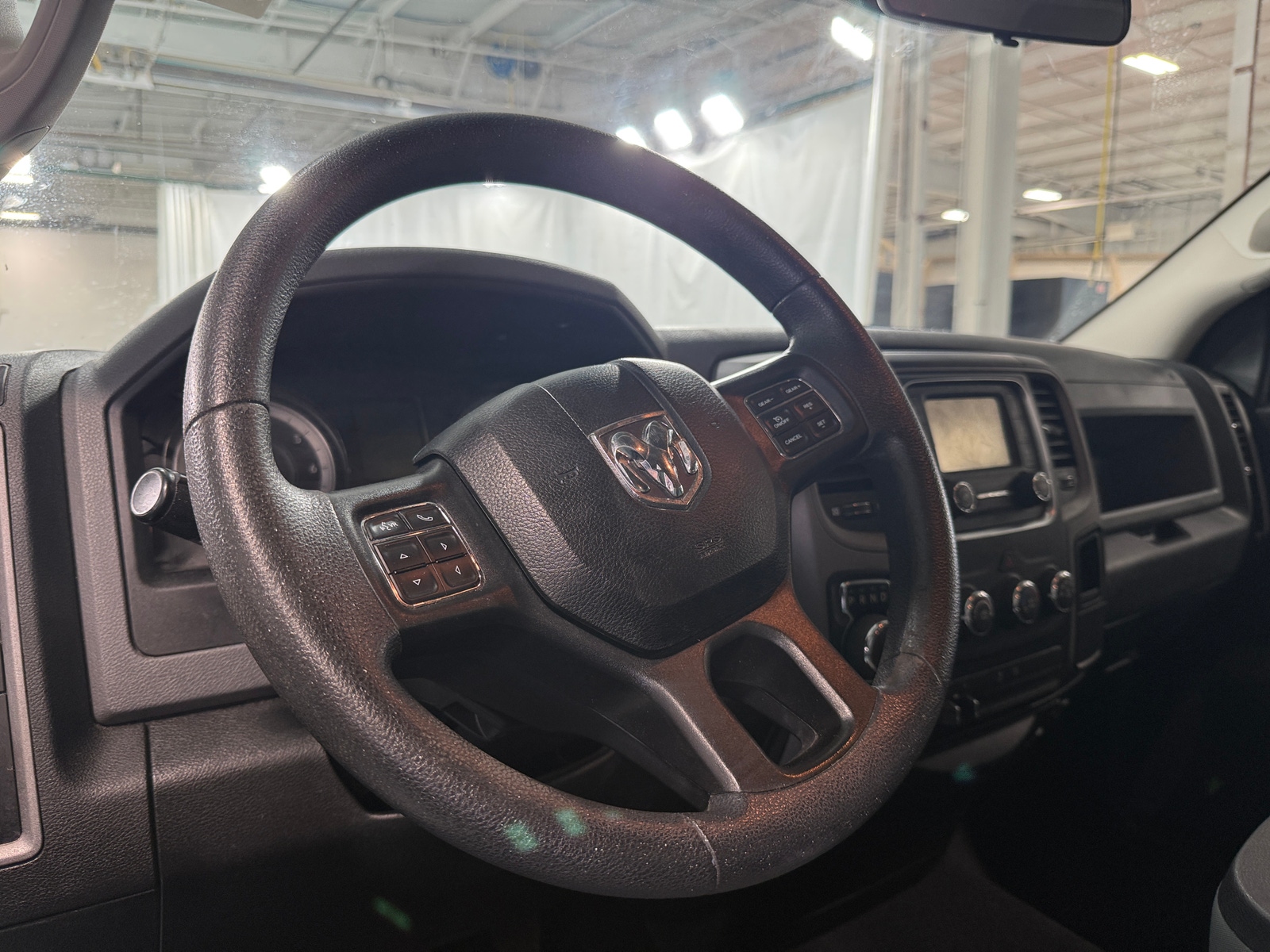 Thumbnail: 2019 RAM 1500 Classic - 5