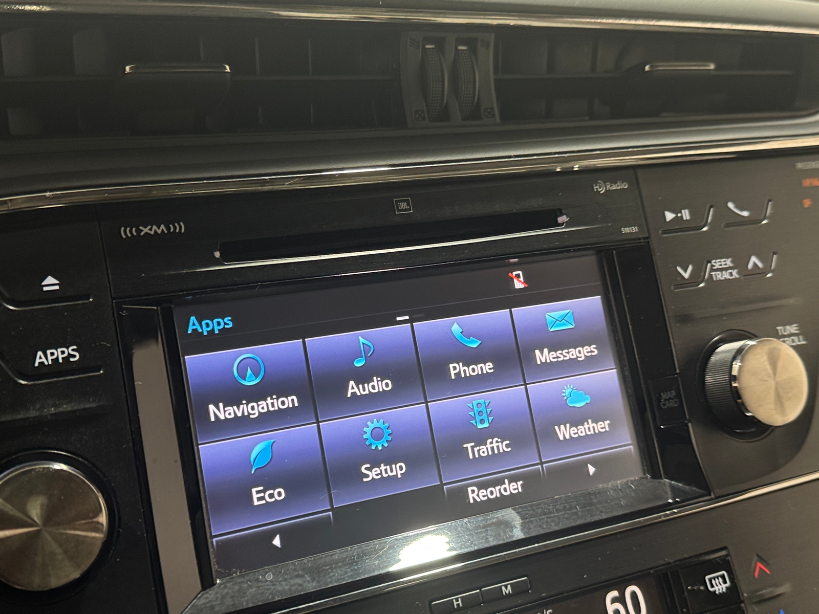 Thumbnail: 2016 Toyota Avalon - 3
