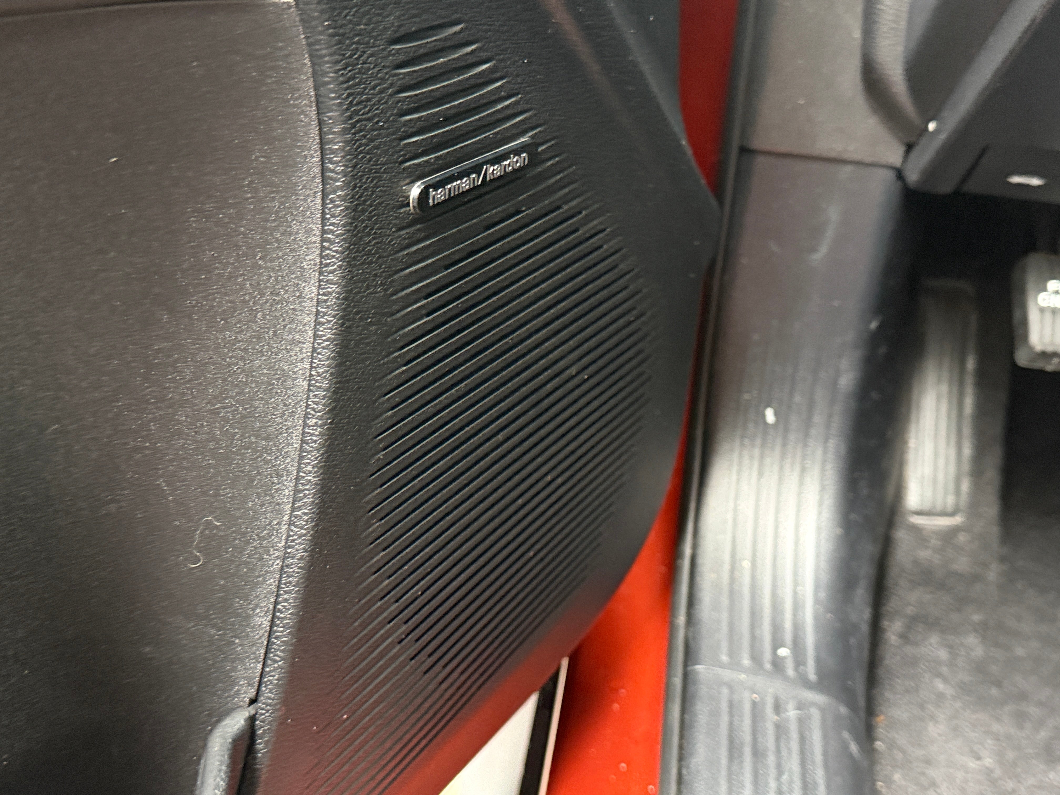 2021 Dodge Challenger R/T - Photo 8