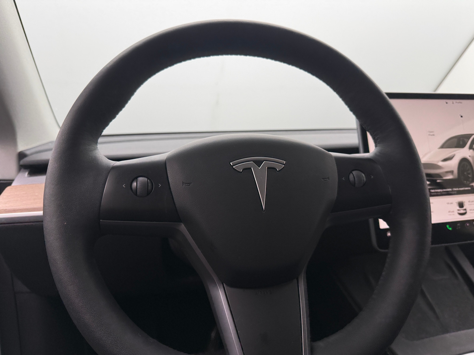Thumbnail: 2022 Tesla Model Y - 4